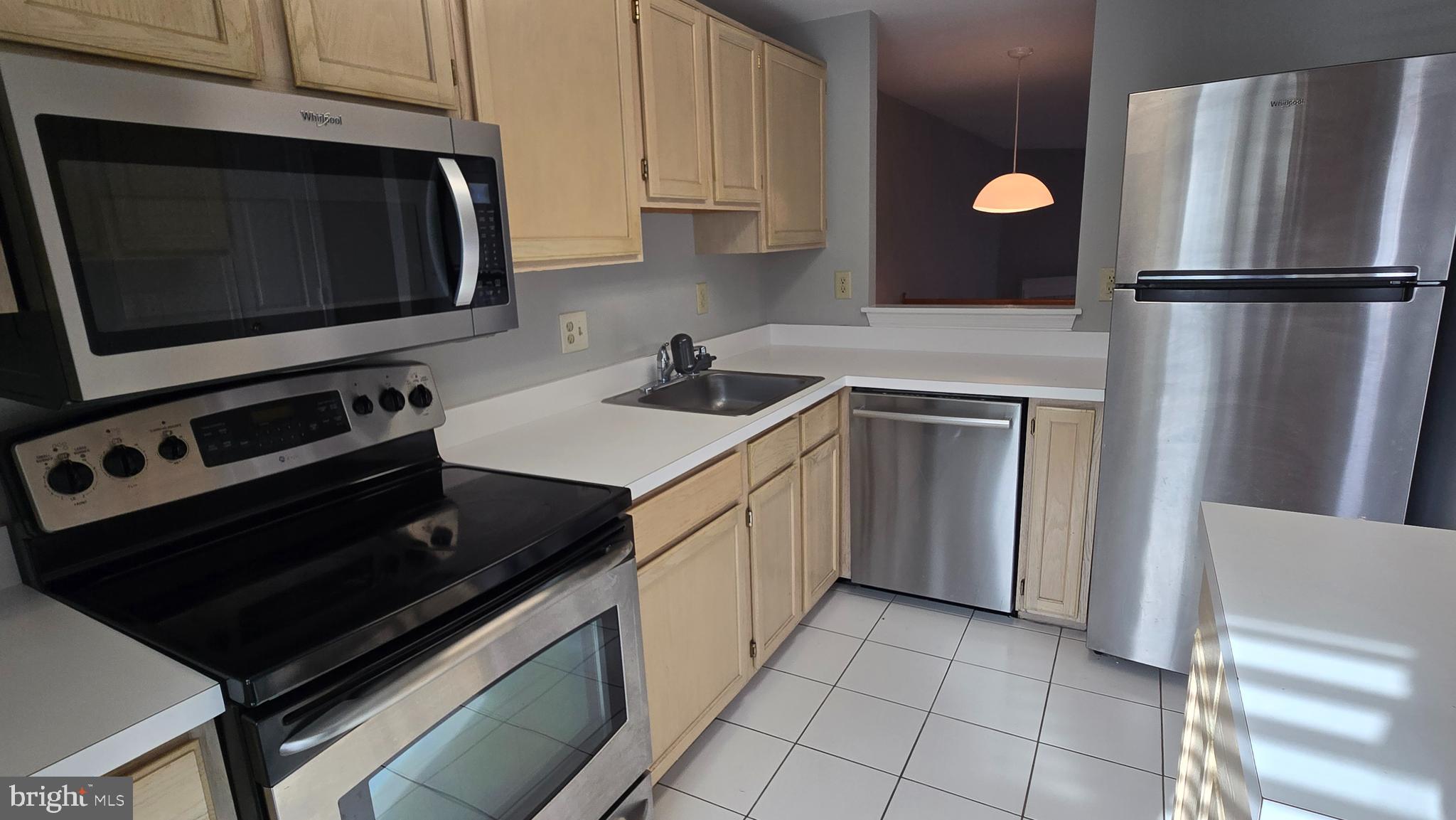 RUSSETT - Residential Lease