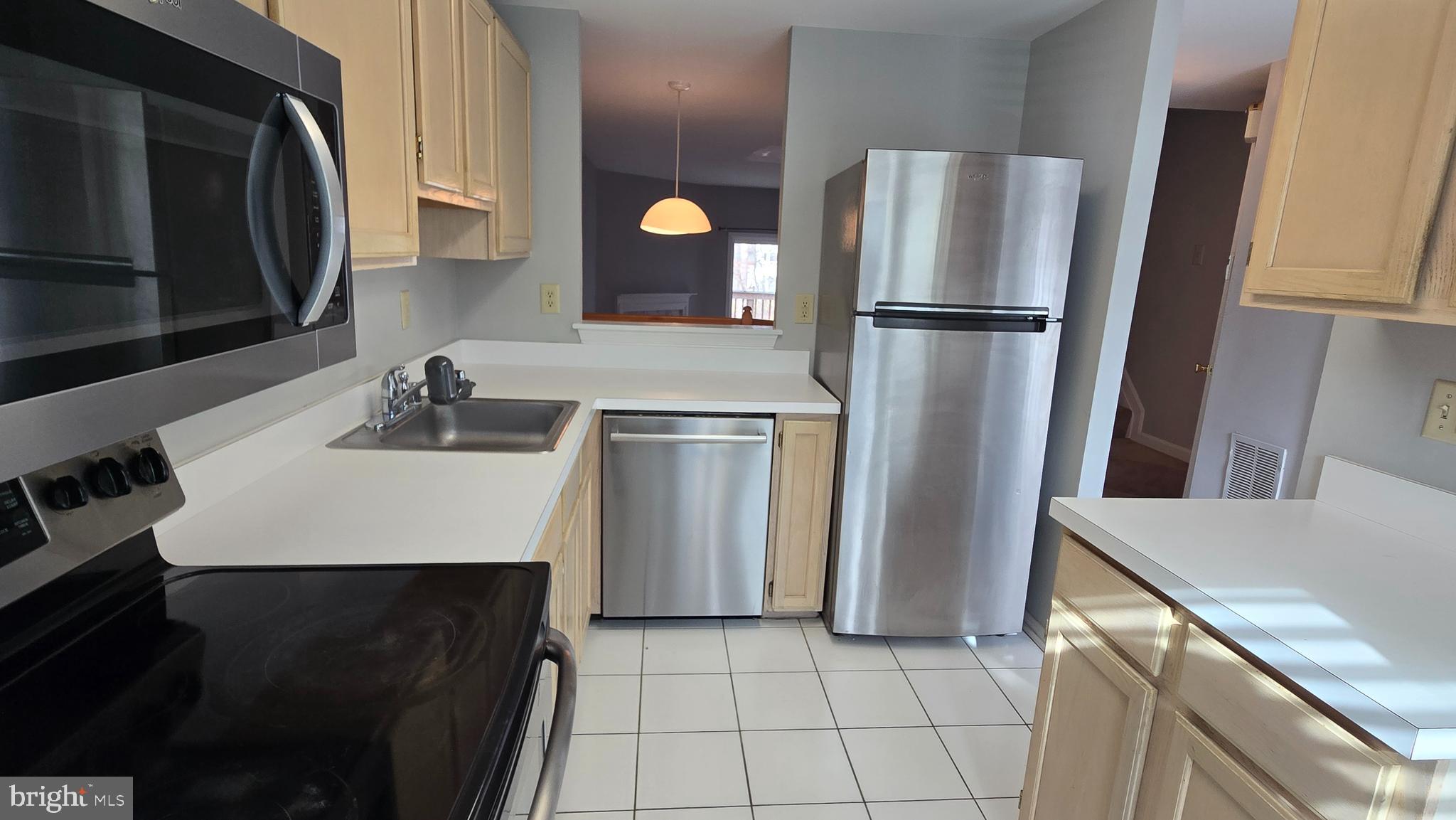 RUSSETT - Residential Lease