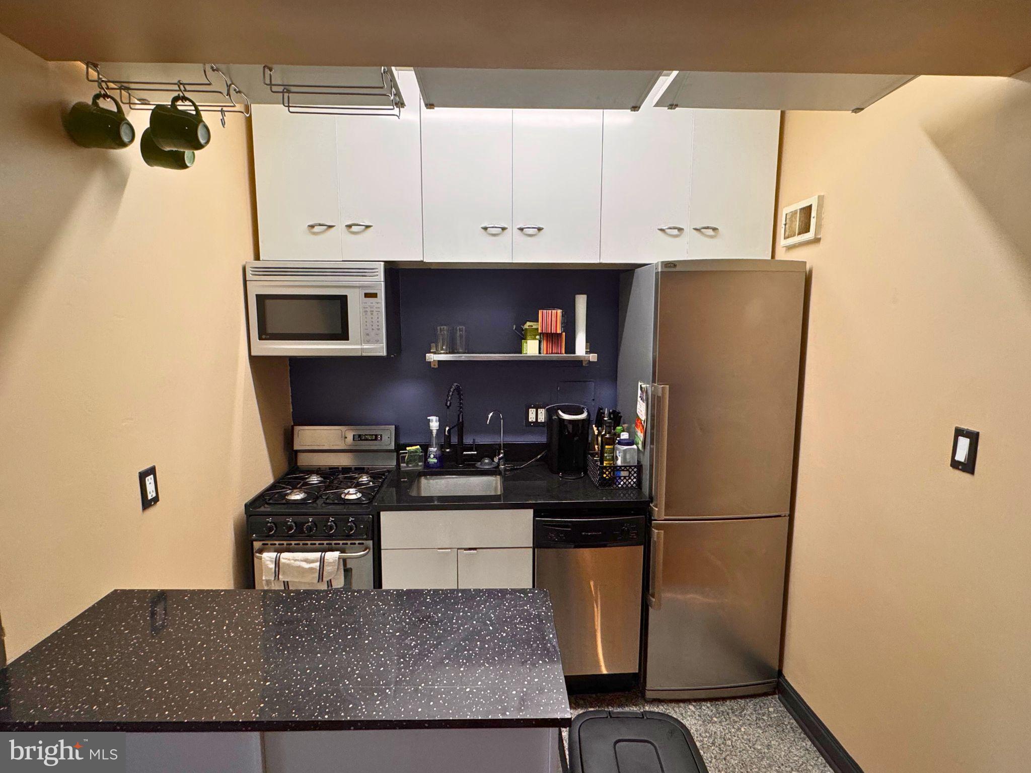 1 SCOTT CIRCLE NW 105