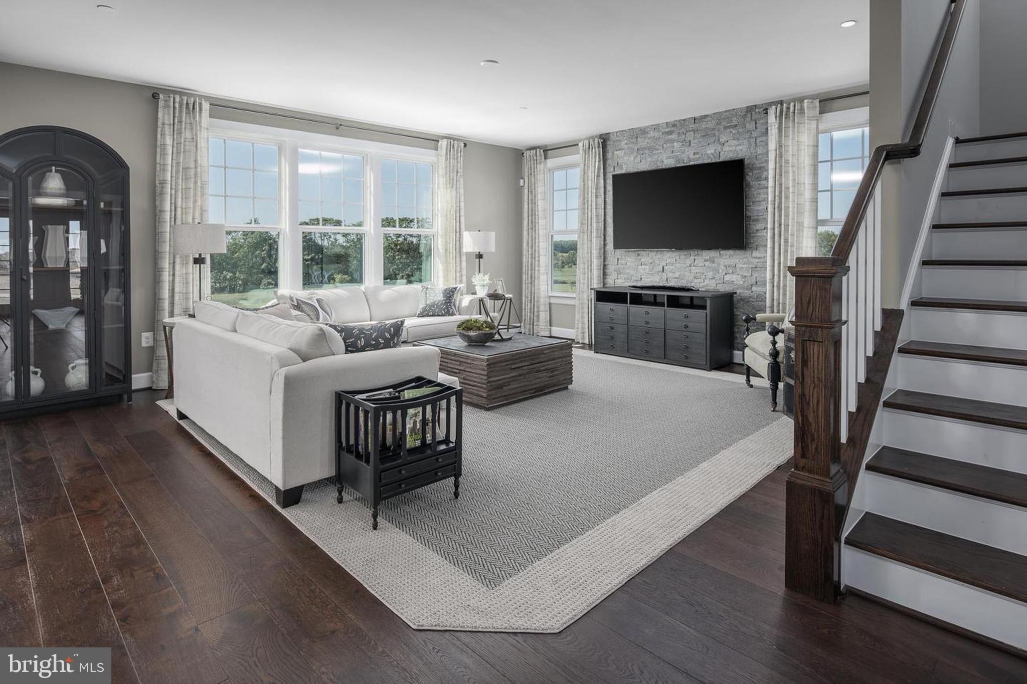 WESTMOUNT - Residential