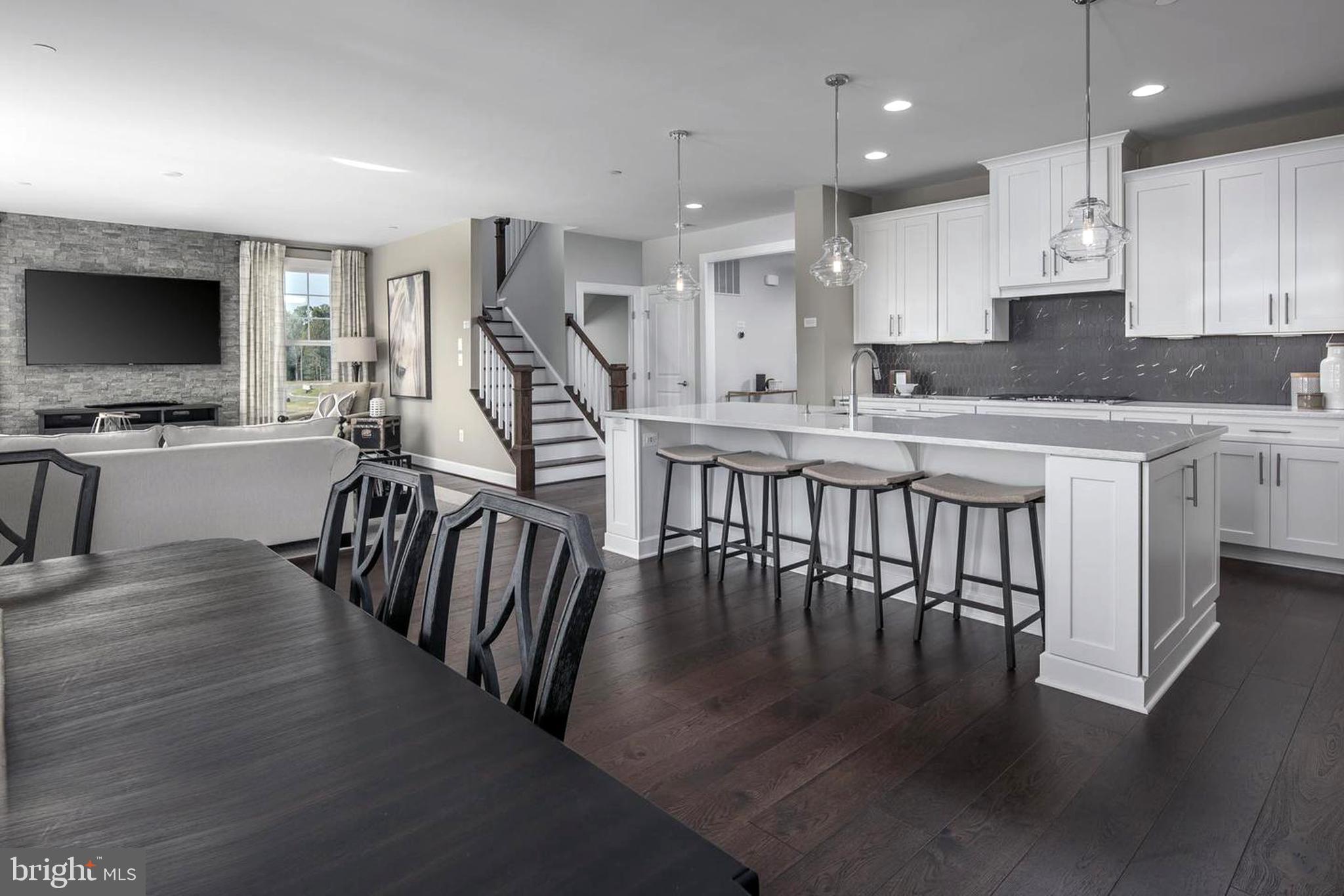 WESTMOUNT - Residential