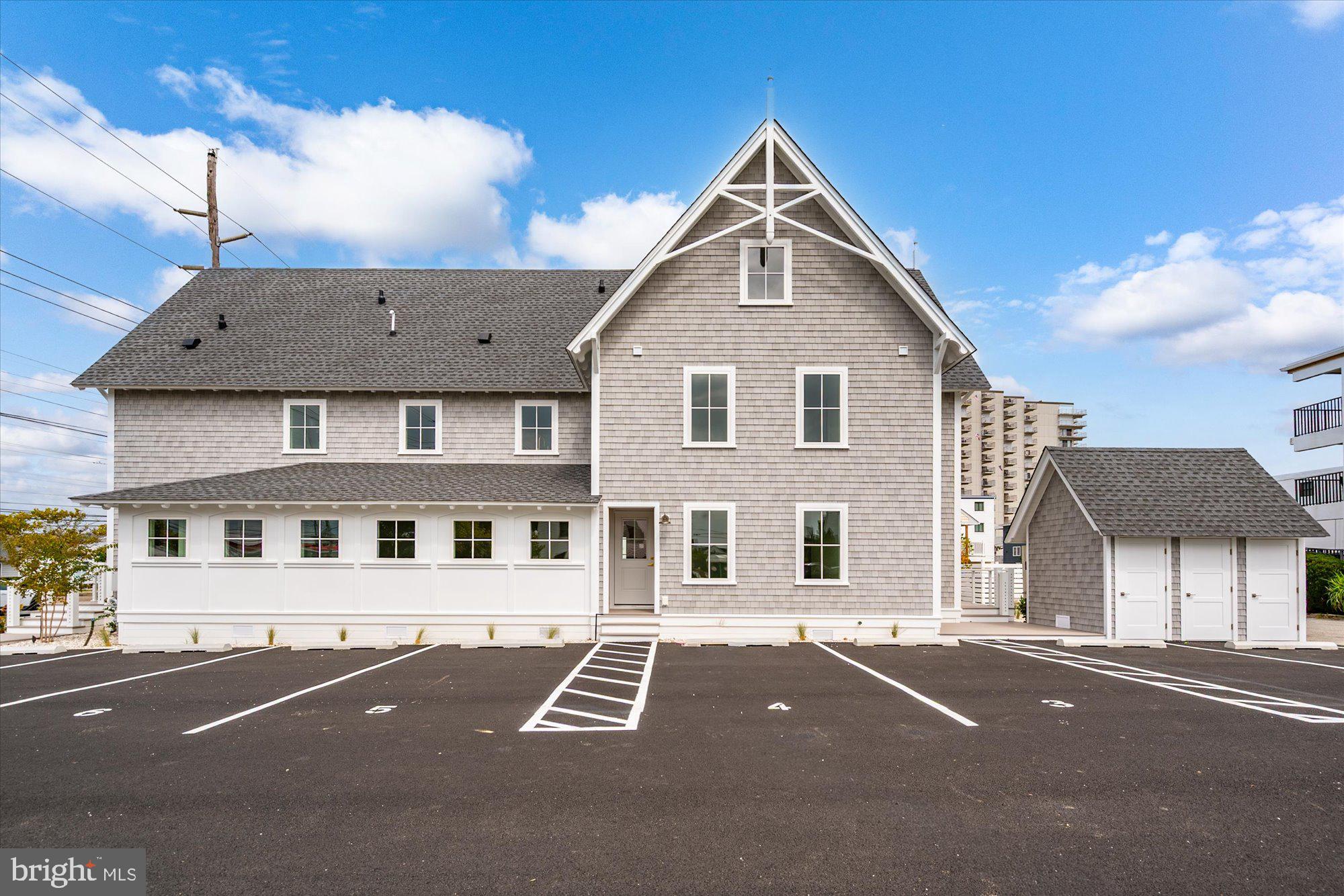 8606 COASTAL HIGHWAY 1