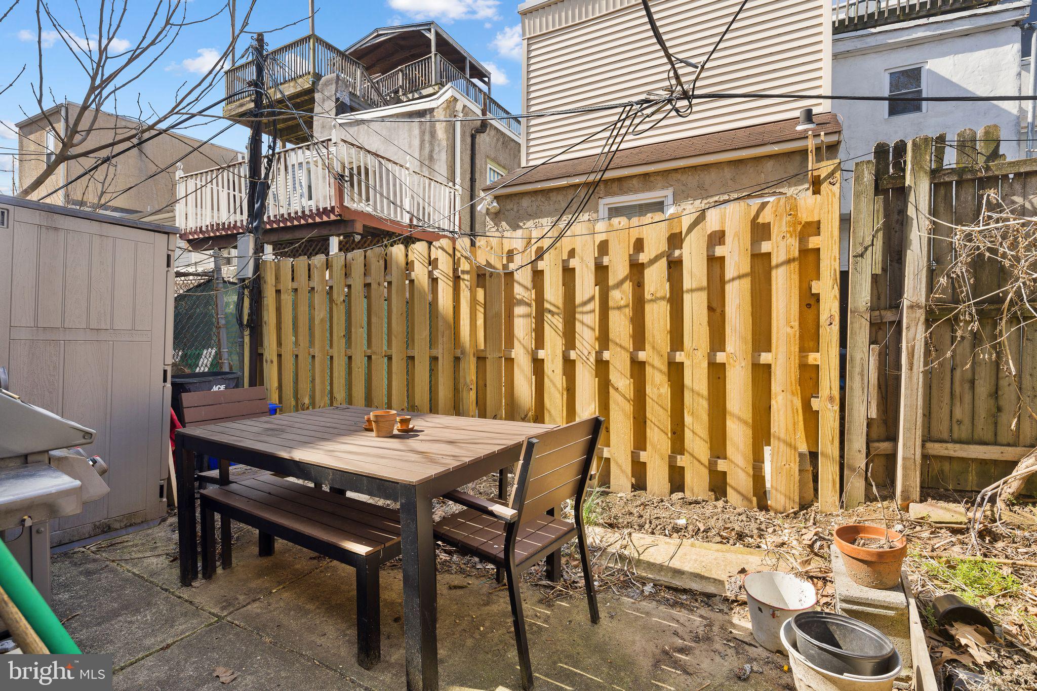 FRANCISVILLE - Residential