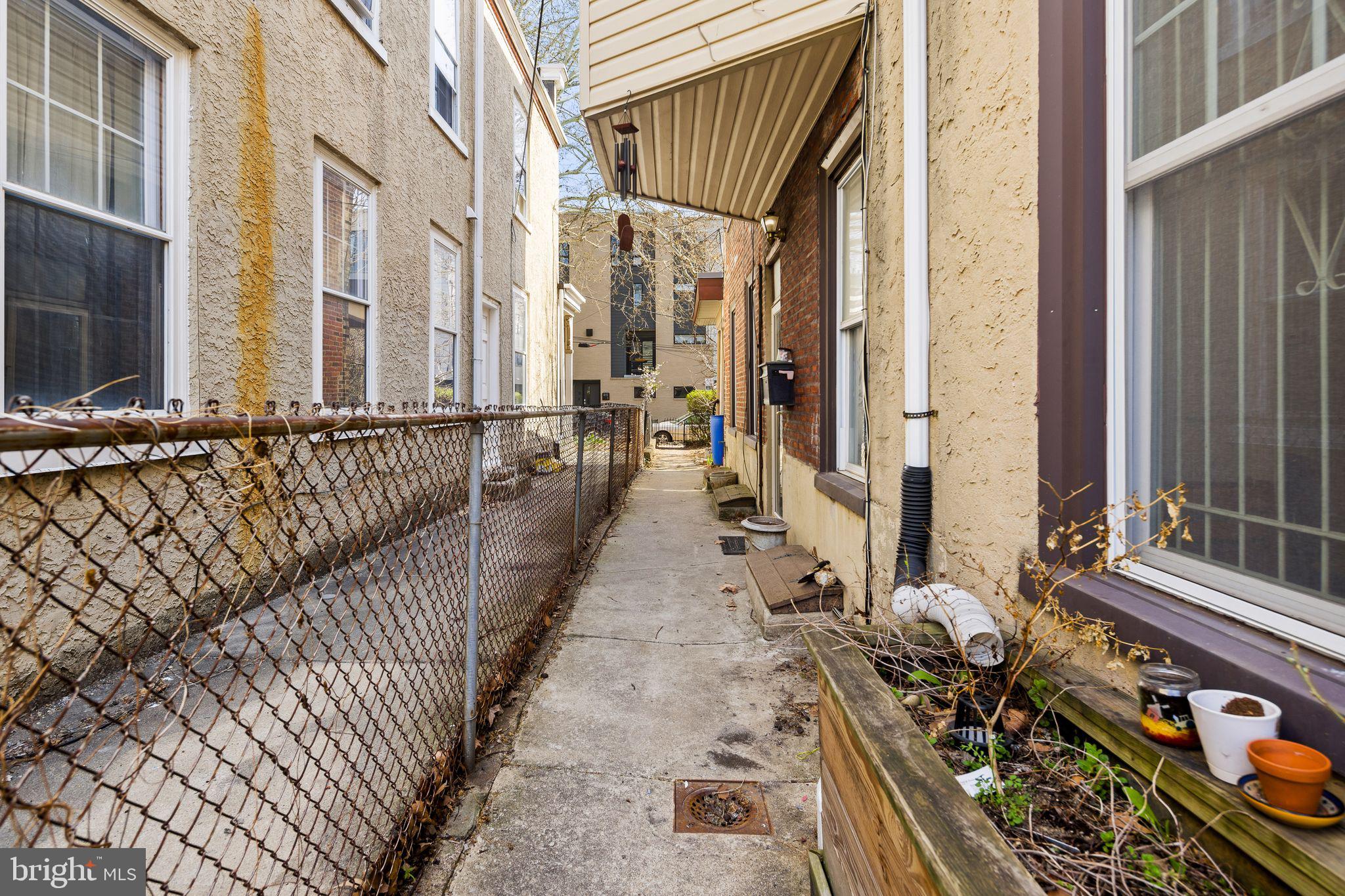 FRANCISVILLE - Residential