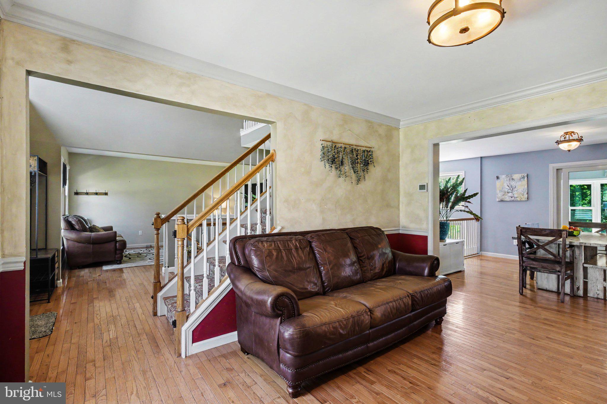 15 BULLRUSH LODGE