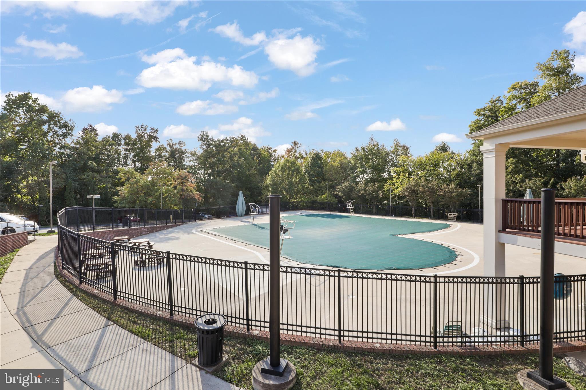 LITTLE ROCKY RUN - Residential Lease