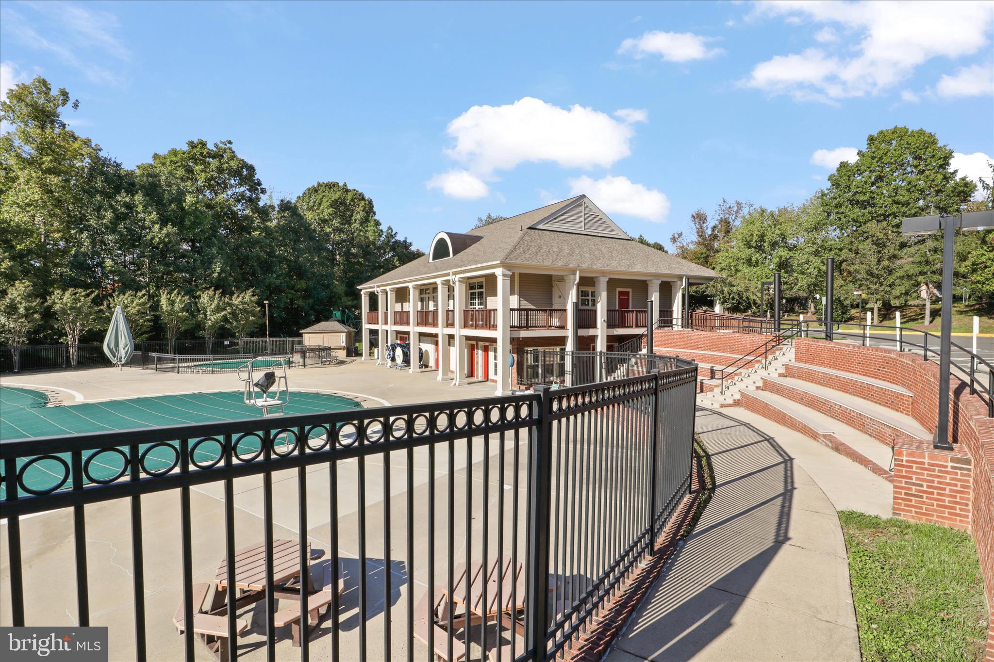 LITTLE ROCKY RUN - Residential Lease