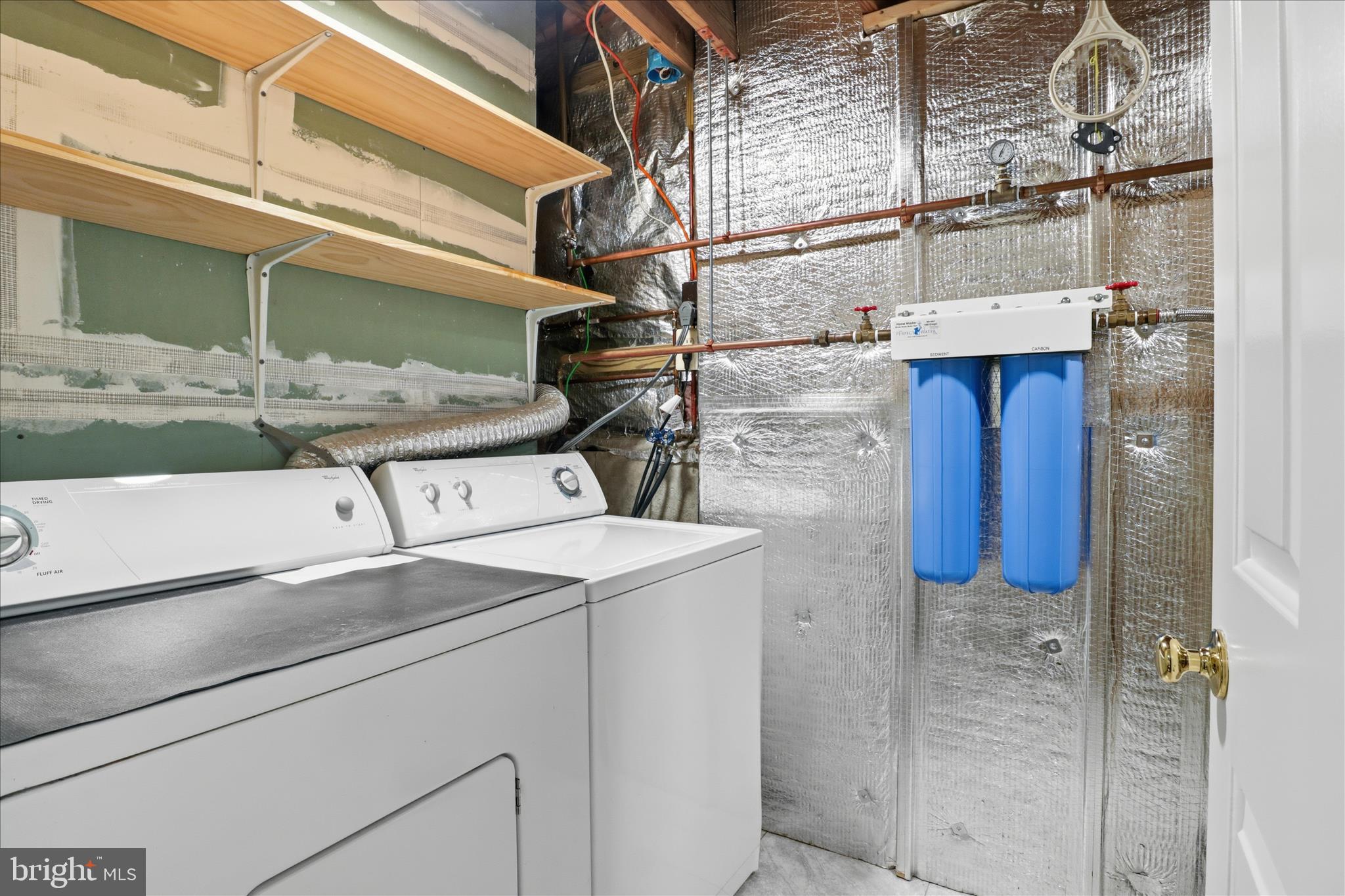 LITTLE ROCKY RUN - Residential Lease