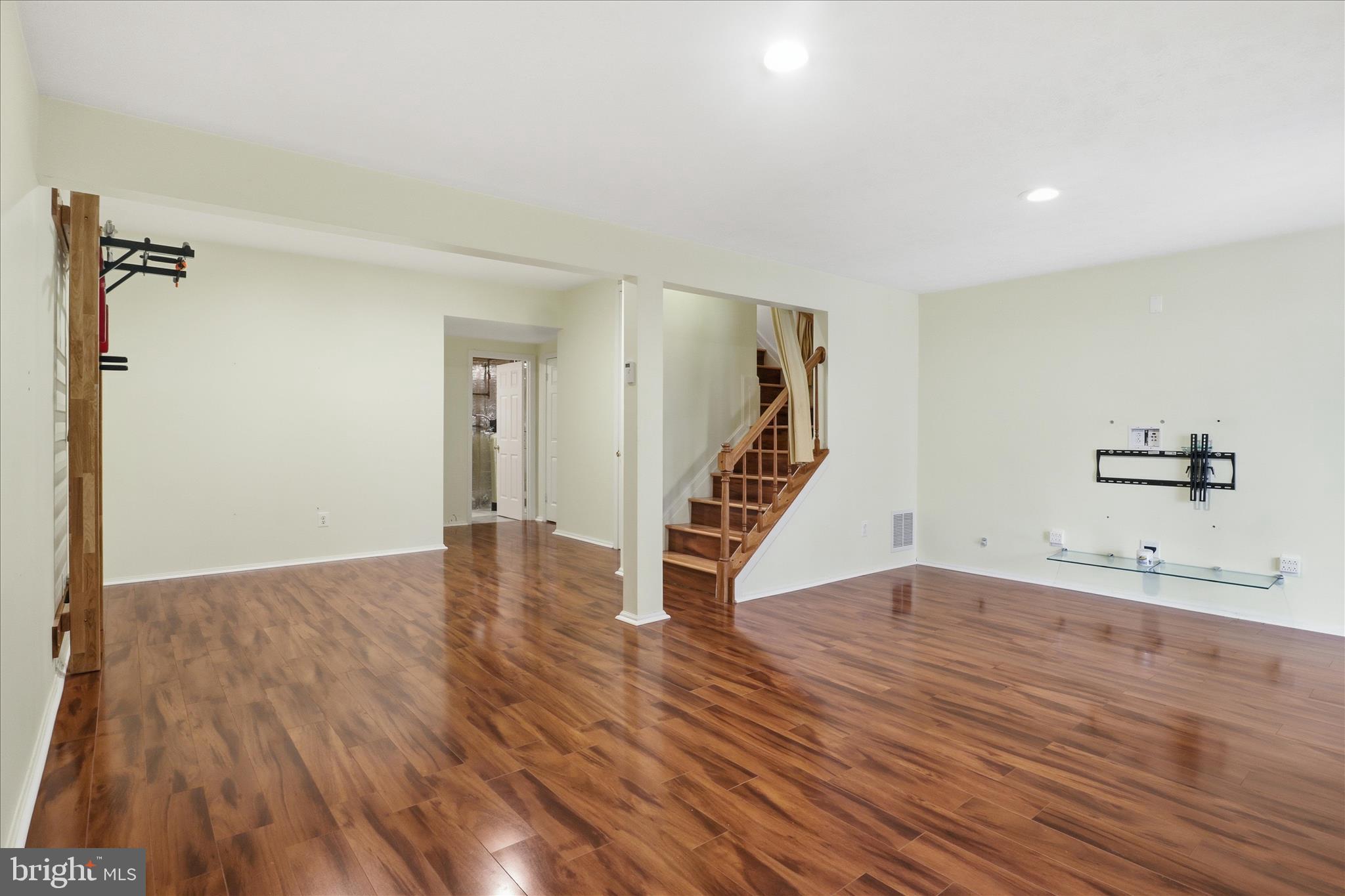 LITTLE ROCKY RUN - Residential Lease