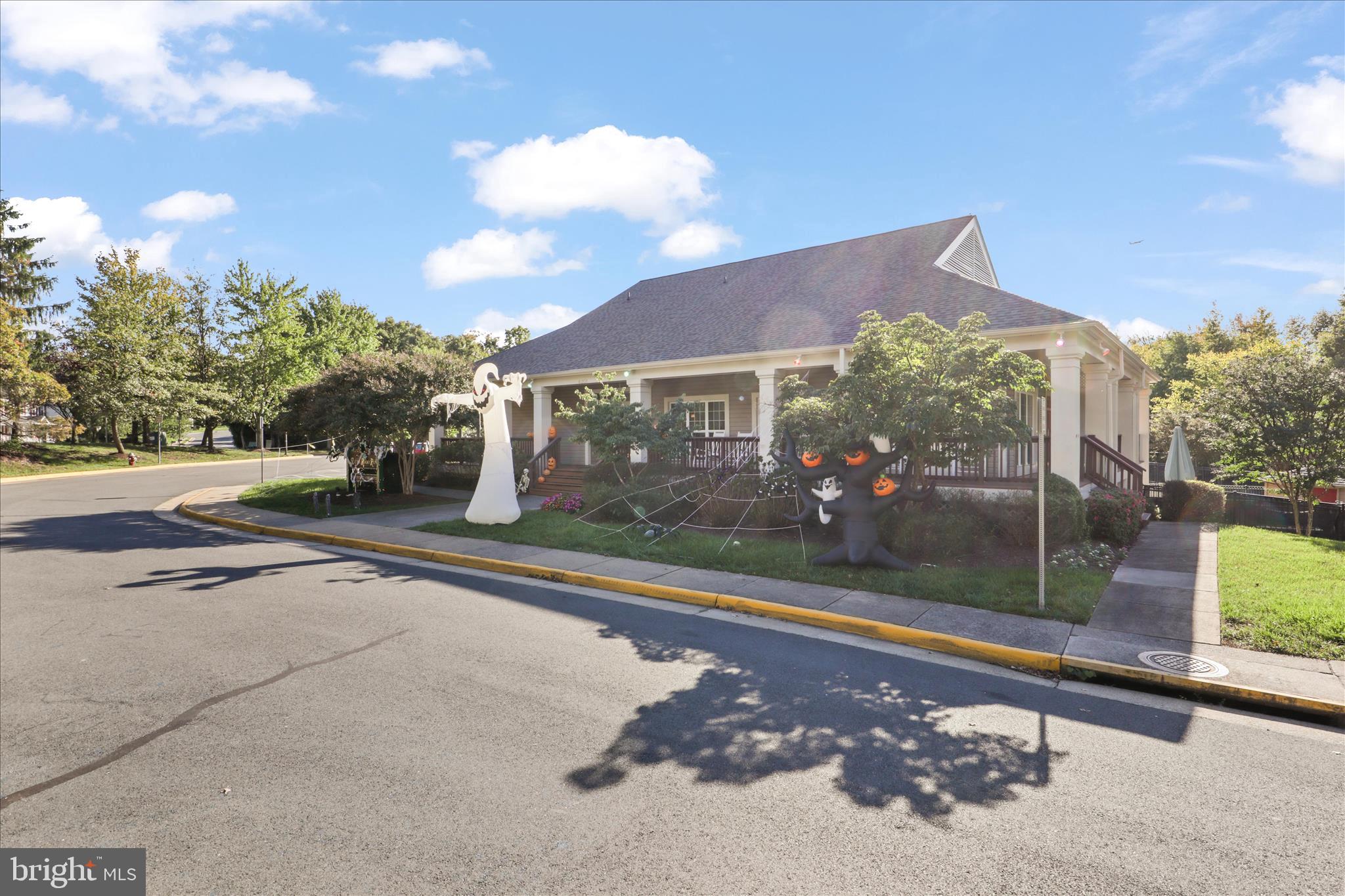 LITTLE ROCKY RUN - Residential Lease