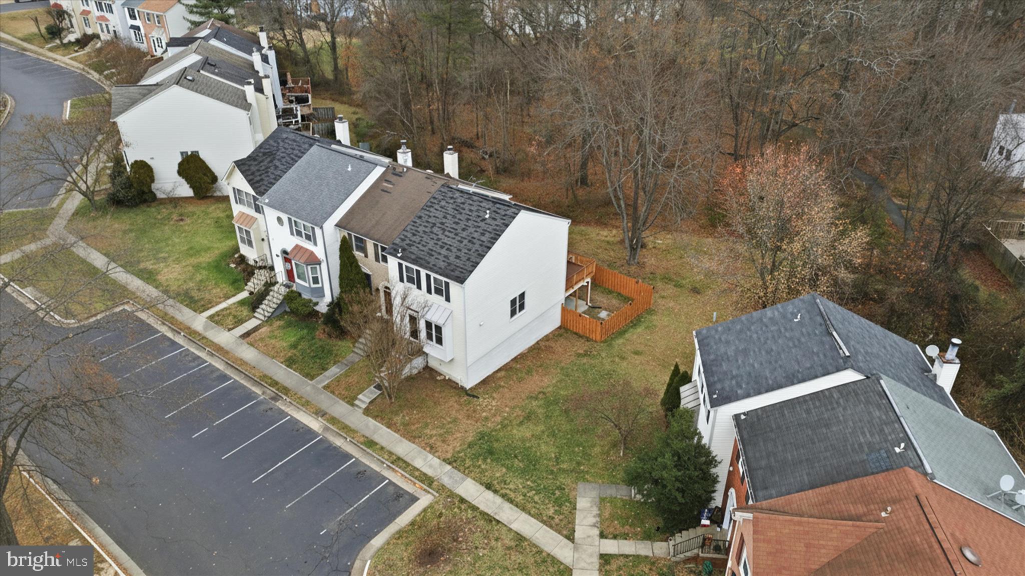 LITTLE ROCKY RUN - Residential Lease