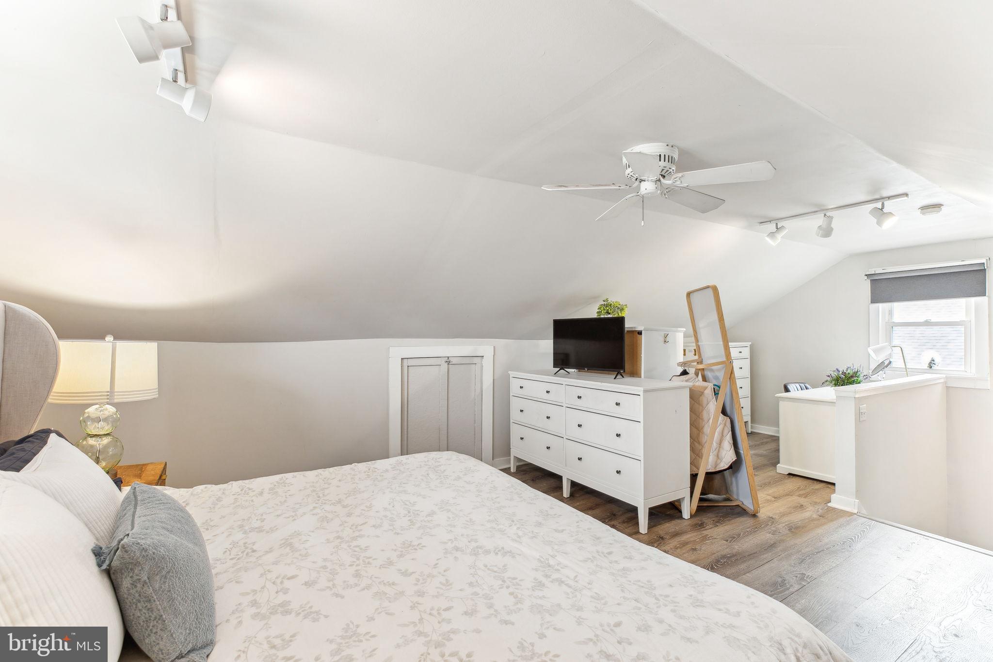 BROOKLINE - Residential