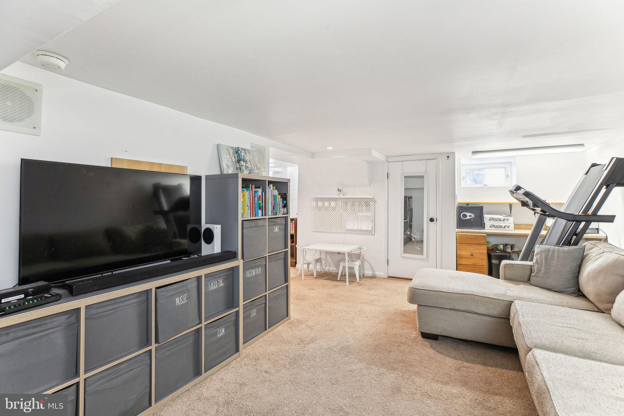 BROOKLINE - Residential