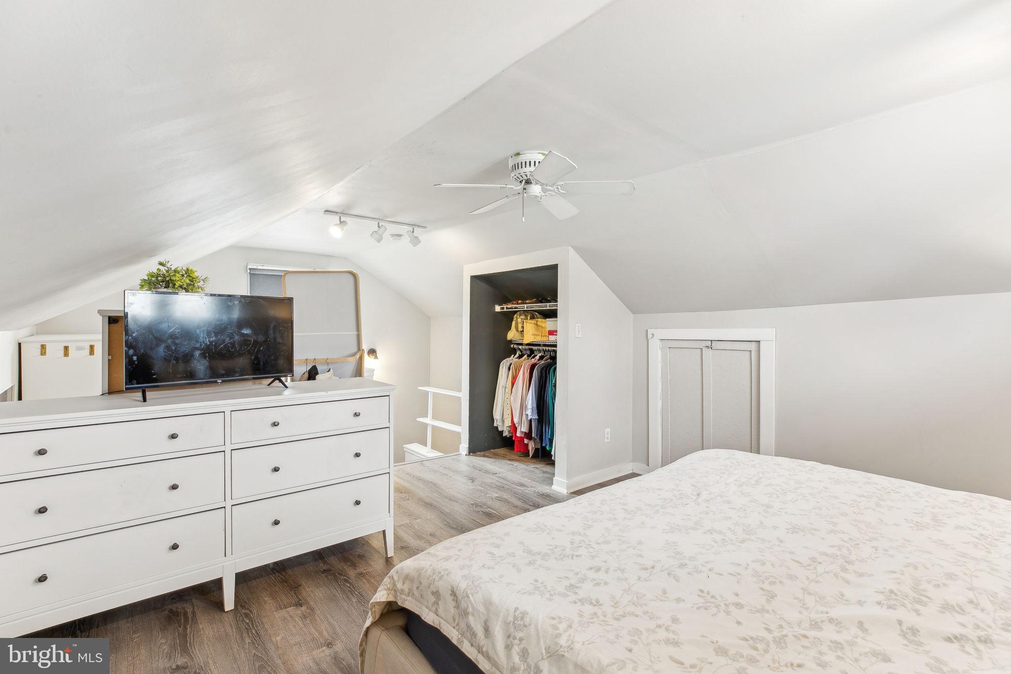 BROOKLINE - Residential