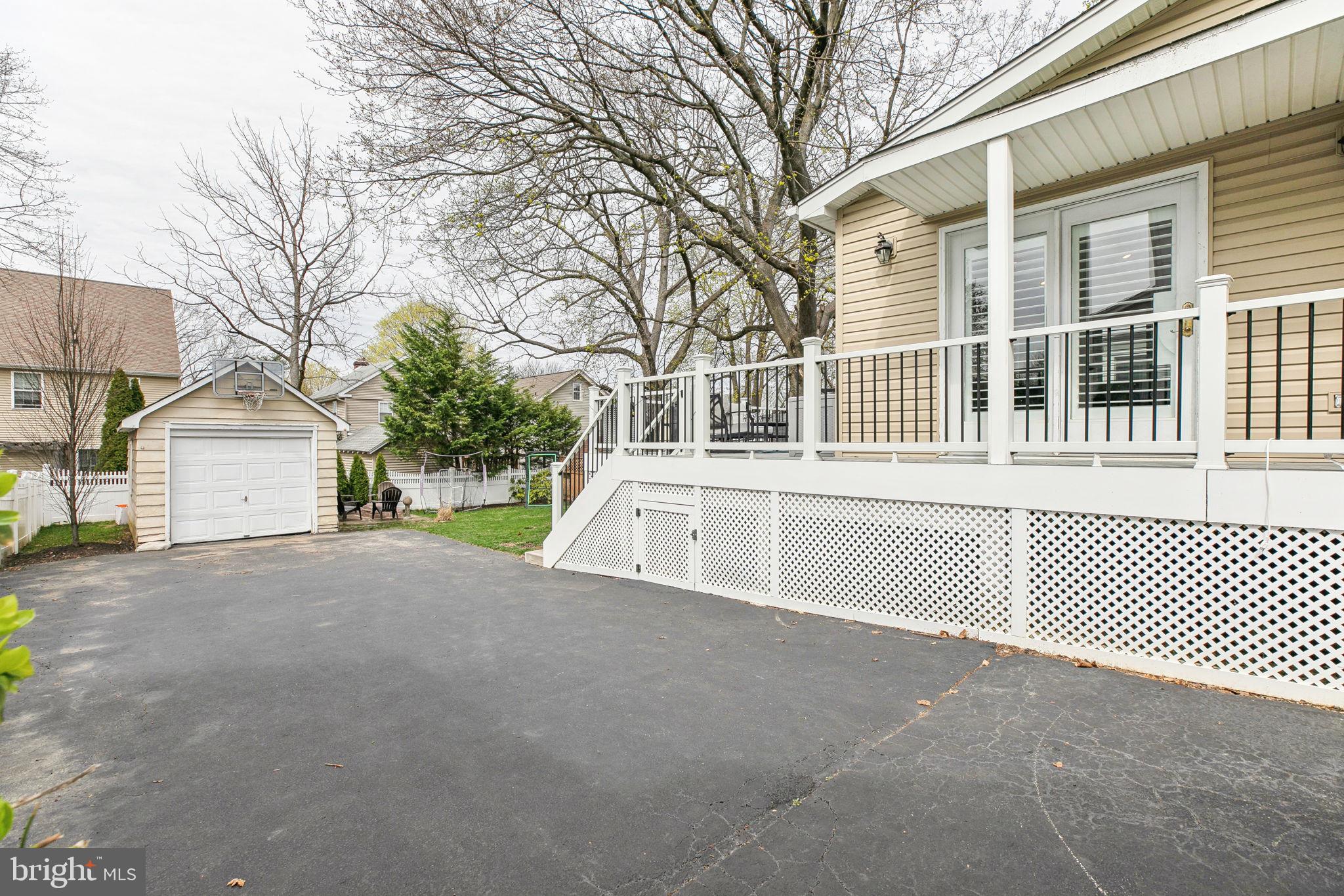 BROOKLINE - Residential