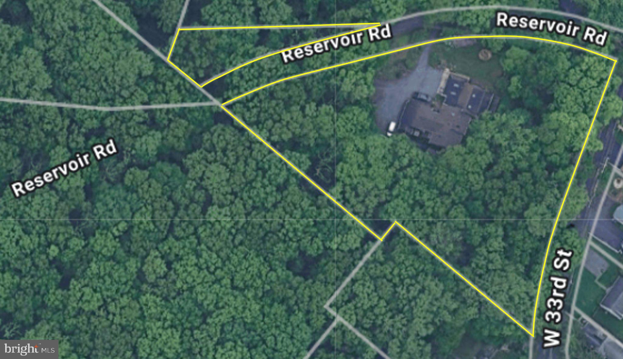 126 W NEVERSINK ROAD