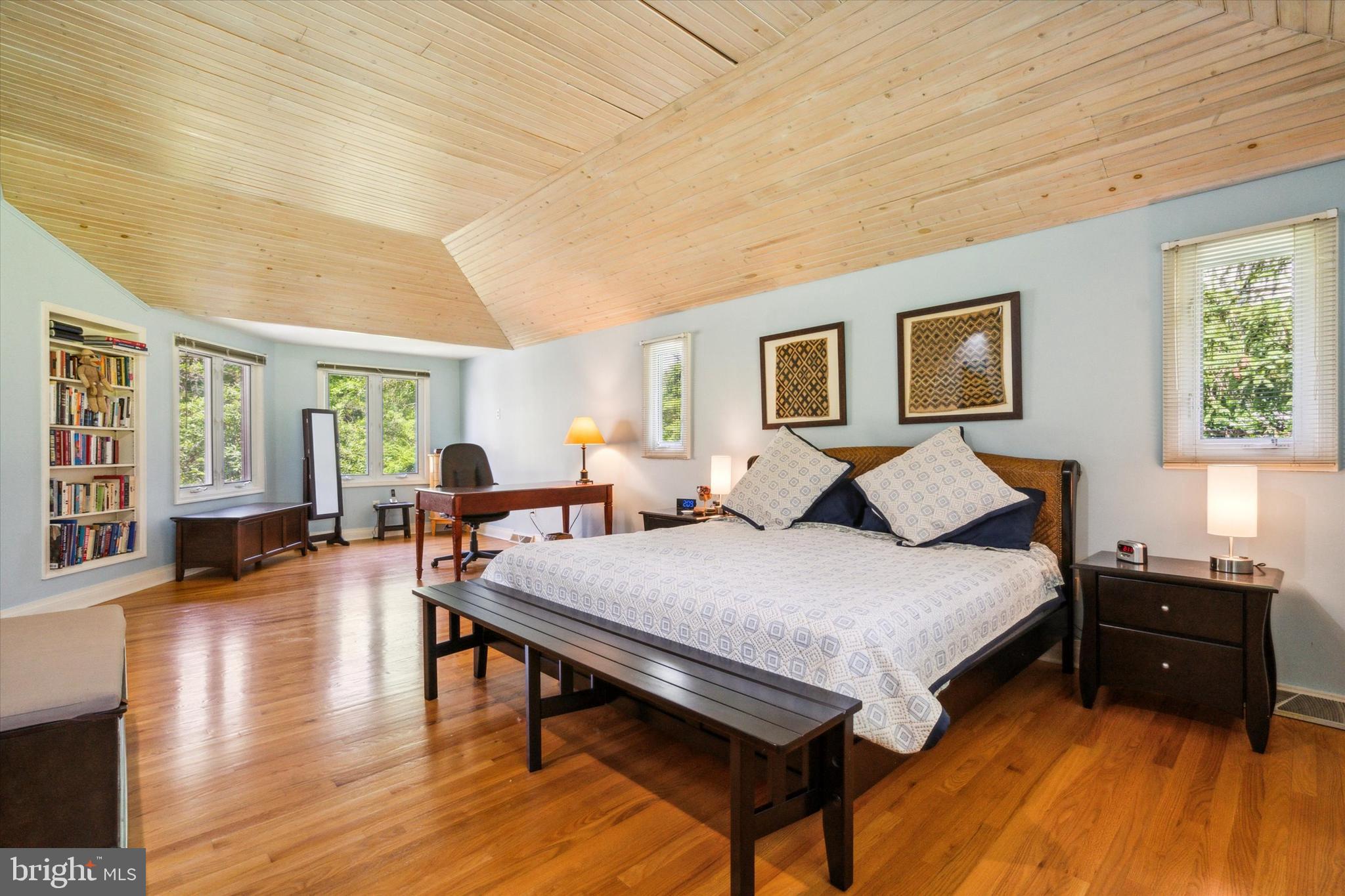 HUNTINGDON VALLEY - Residential