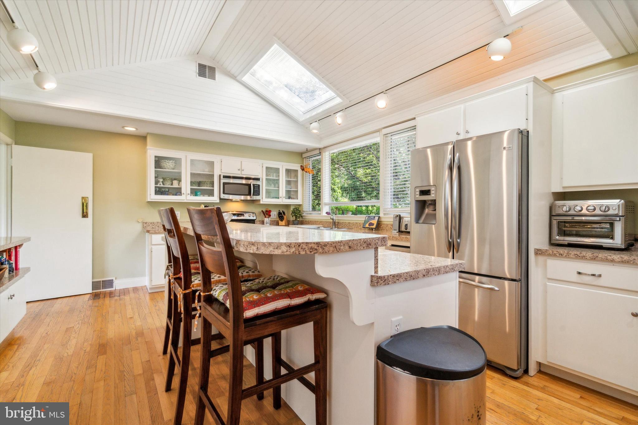 HUNTINGDON VALLEY - Residential