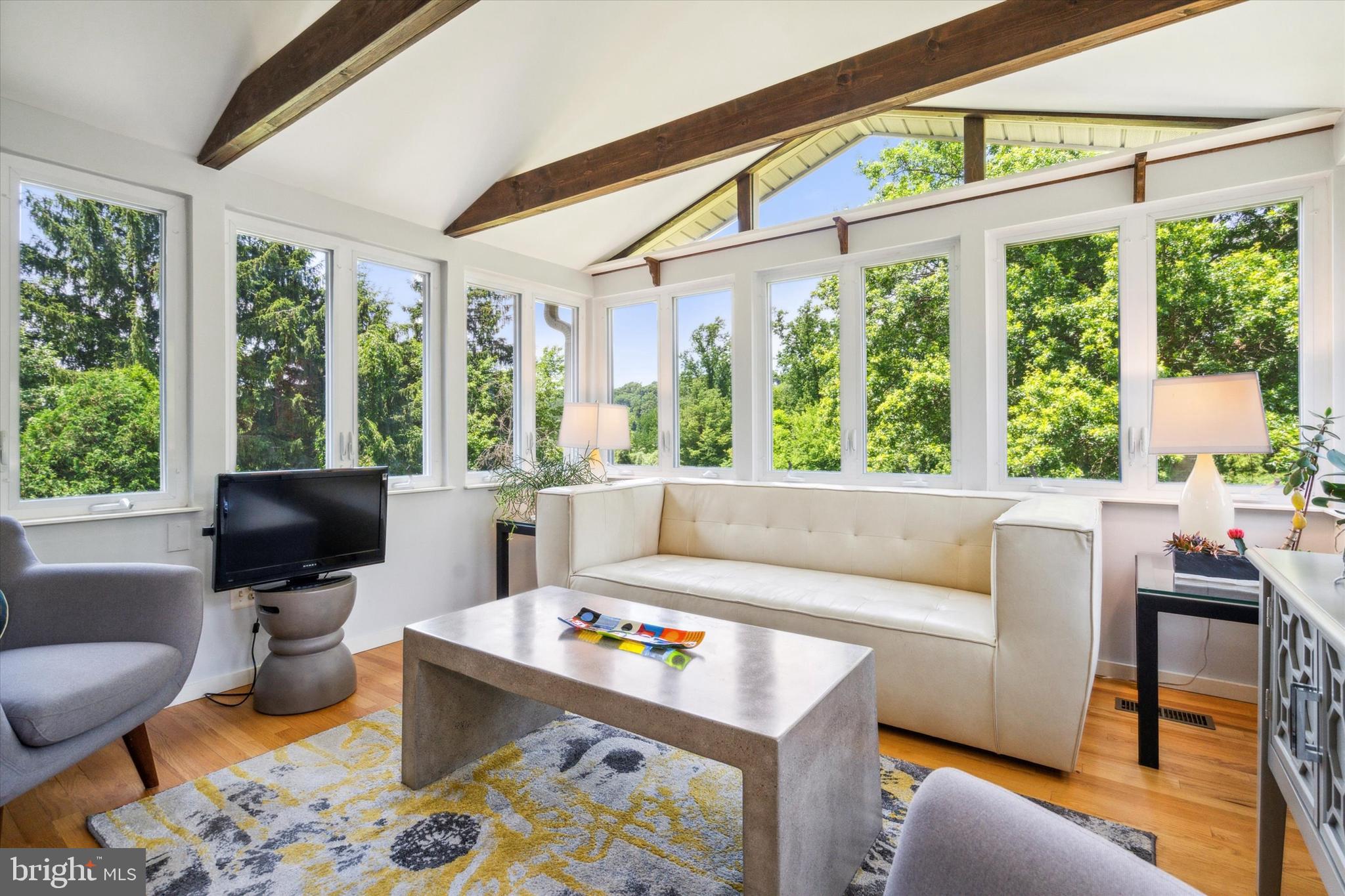 HUNTINGDON VALLEY - Residential