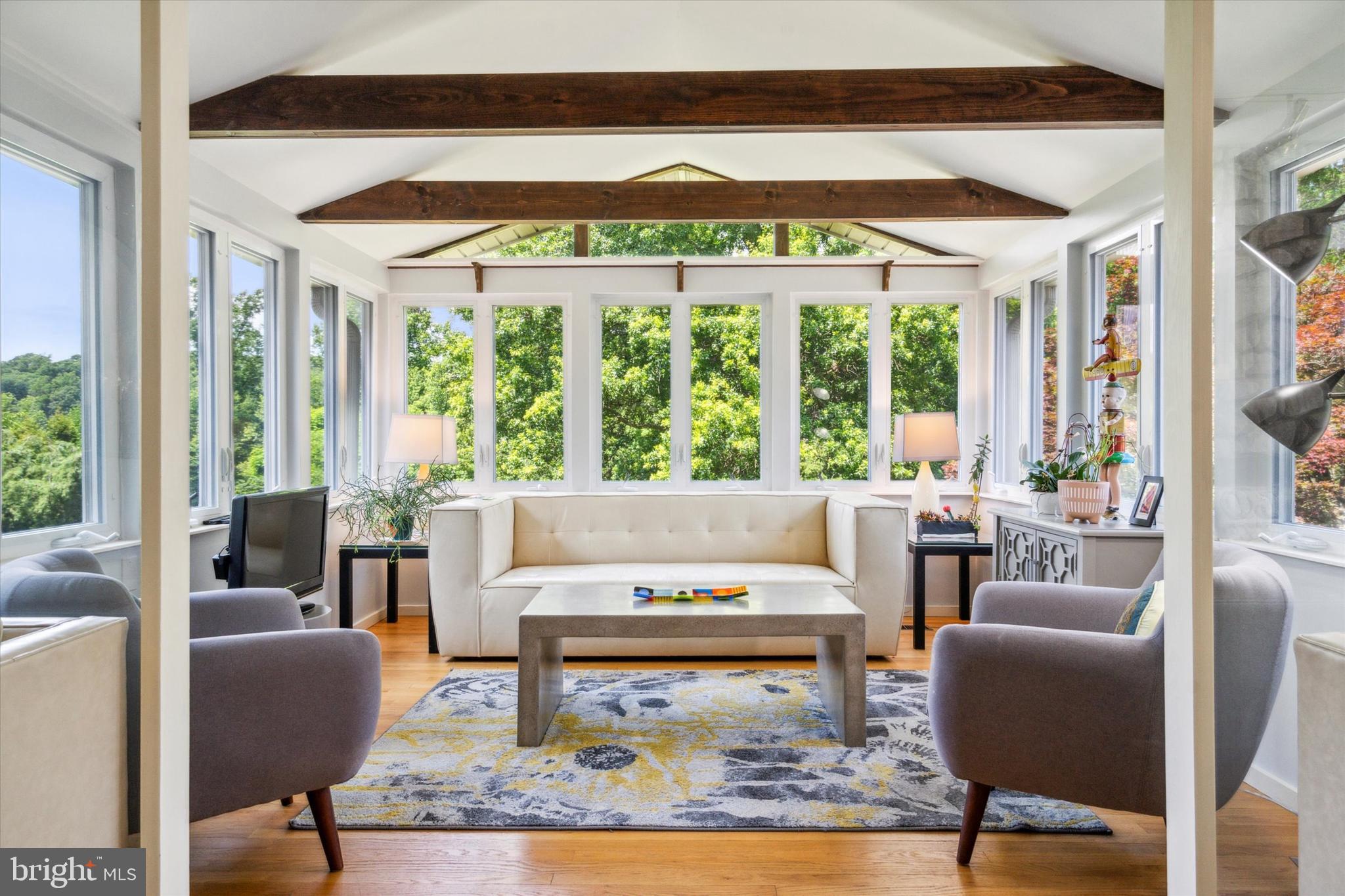 HUNTINGDON VALLEY - Residential