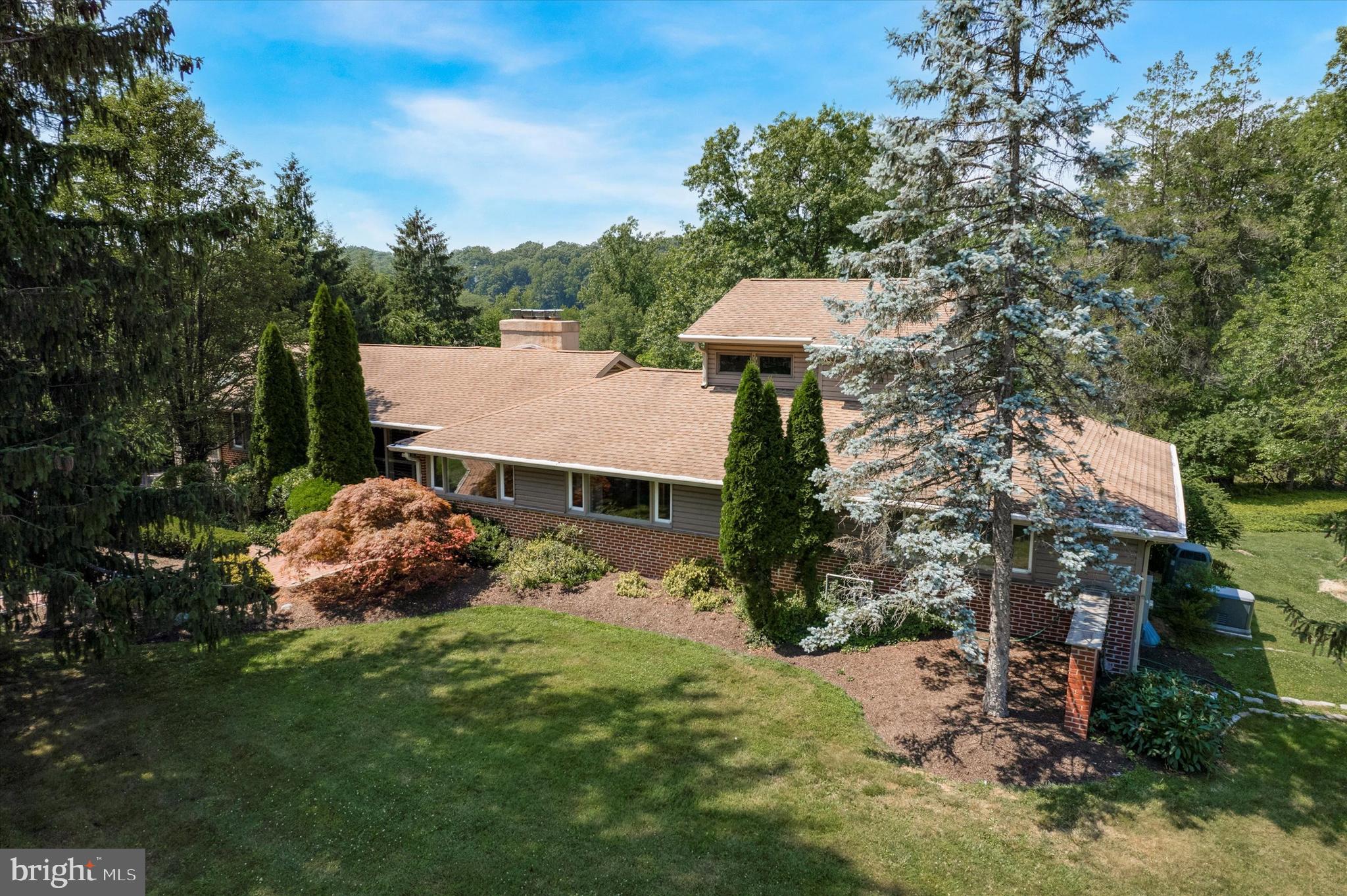 HUNTINGDON VALLEY - Residential