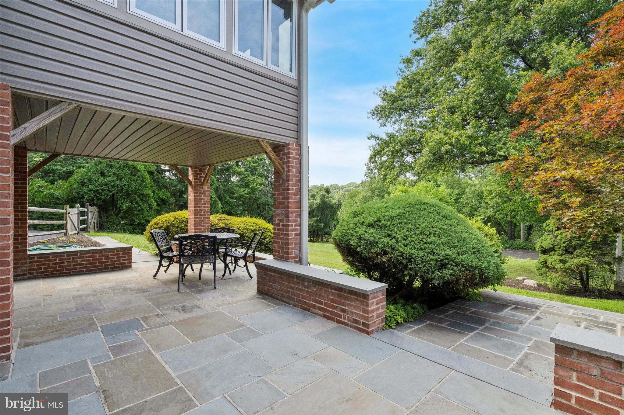 HUNTINGDON VALLEY - Residential