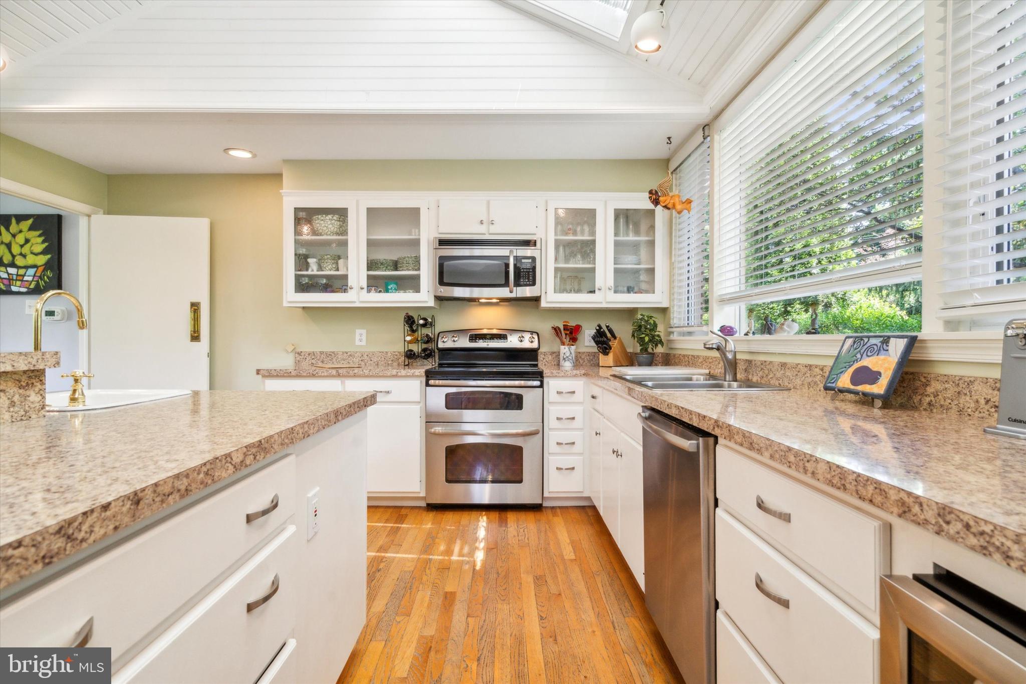 HUNTINGDON VALLEY - Residential