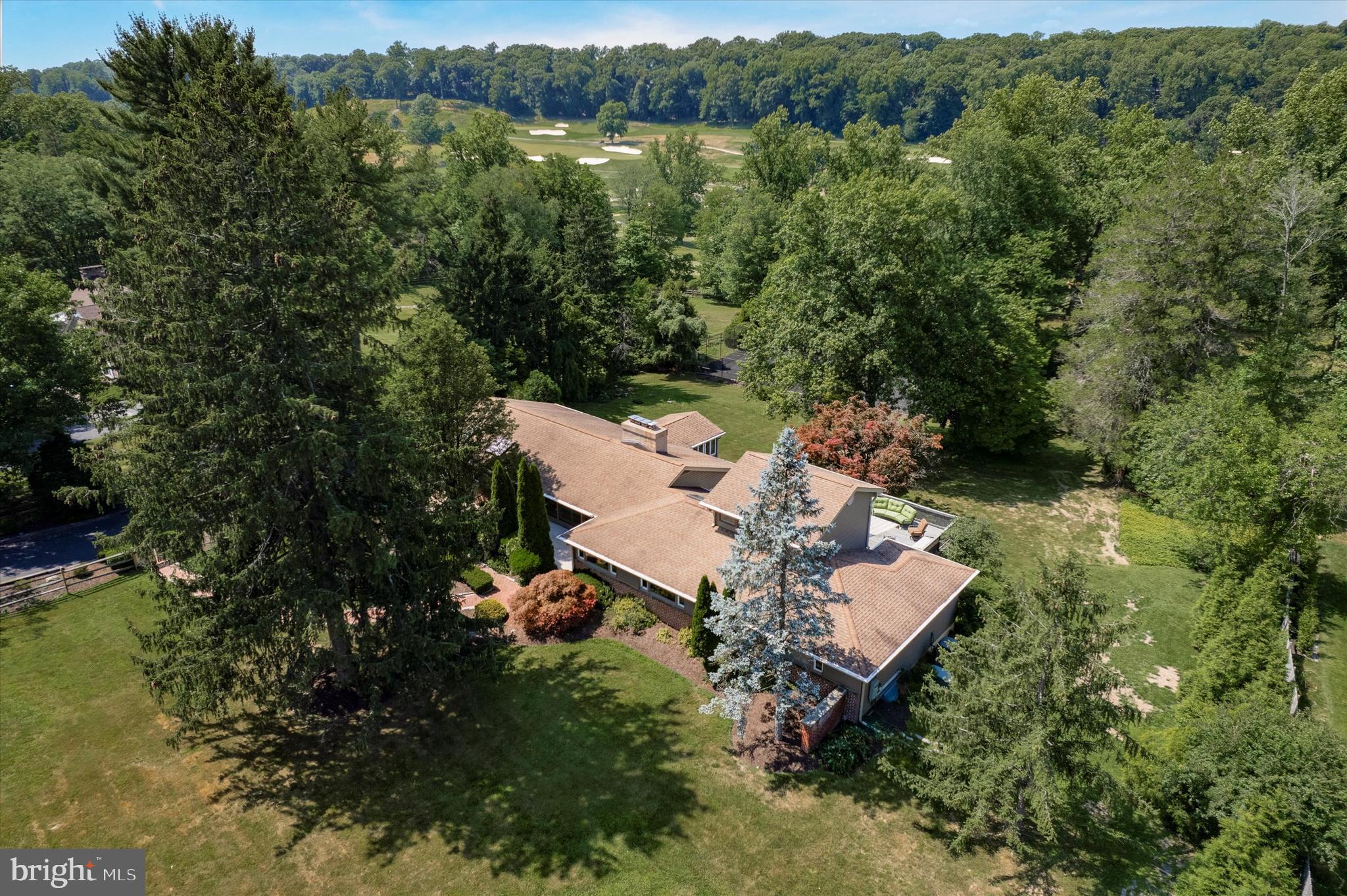 HUNTINGDON VALLEY - Residential