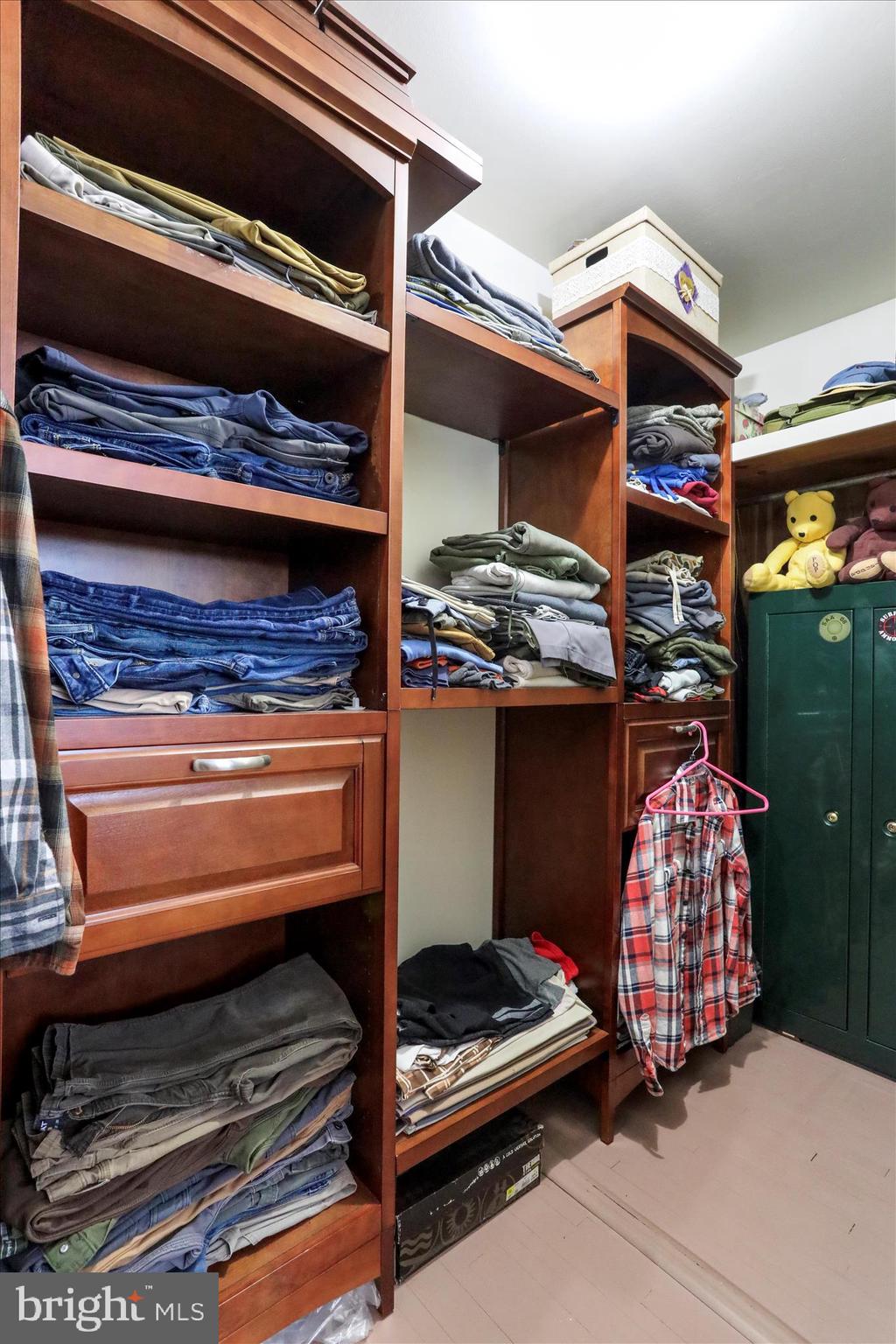 WALKER ROAD - Residential