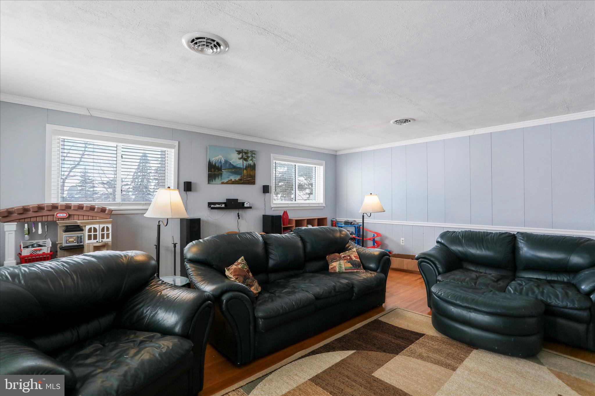 WALKER ROAD - Residential