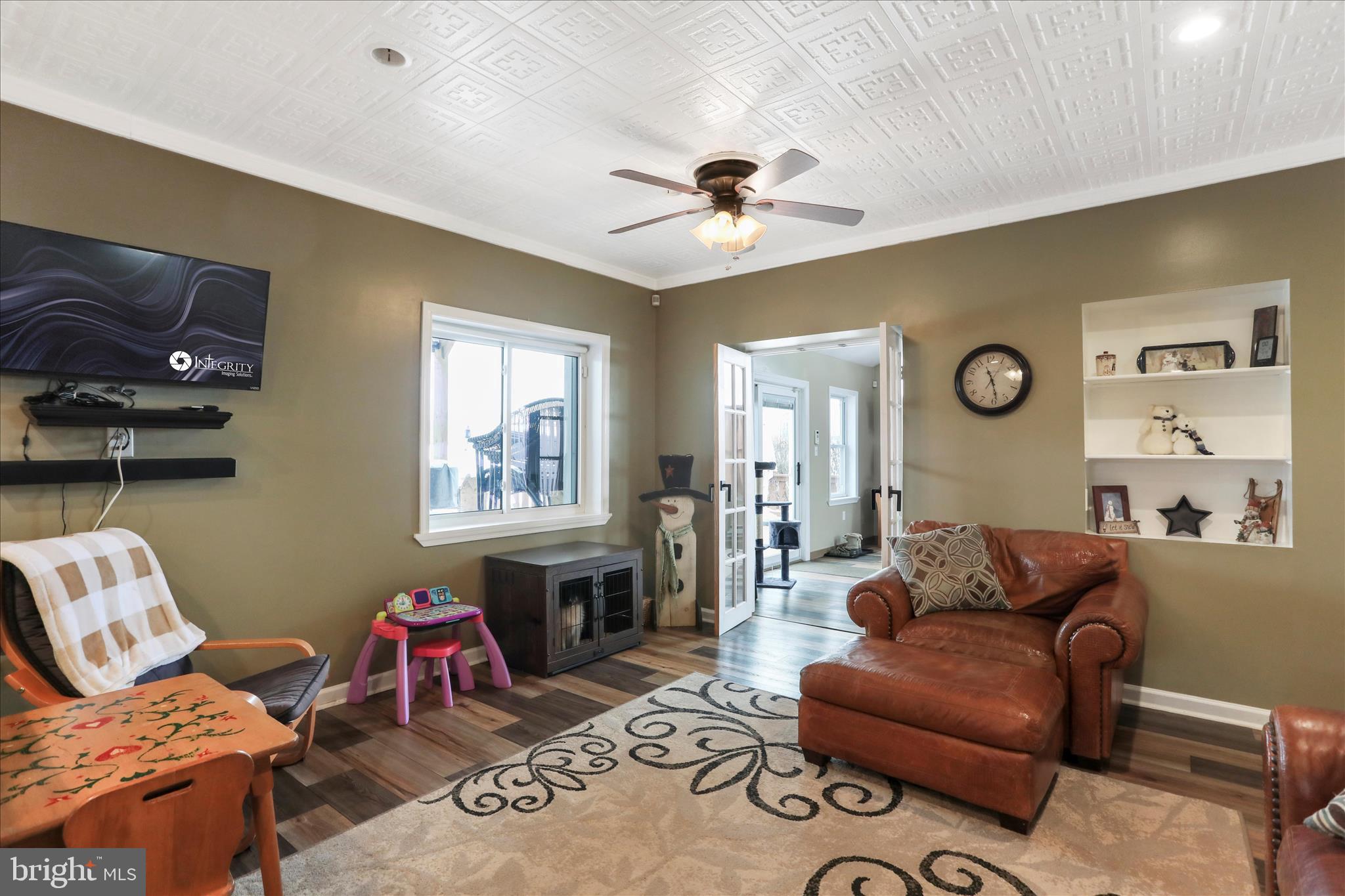 WALKER ROAD - Residential