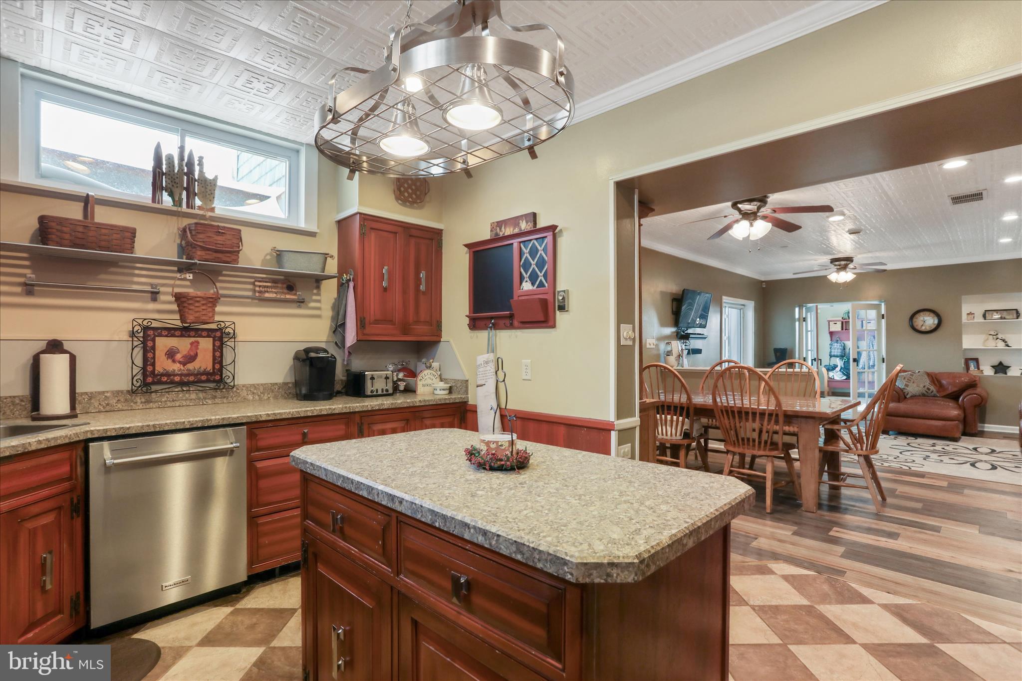 WALKER ROAD - Residential