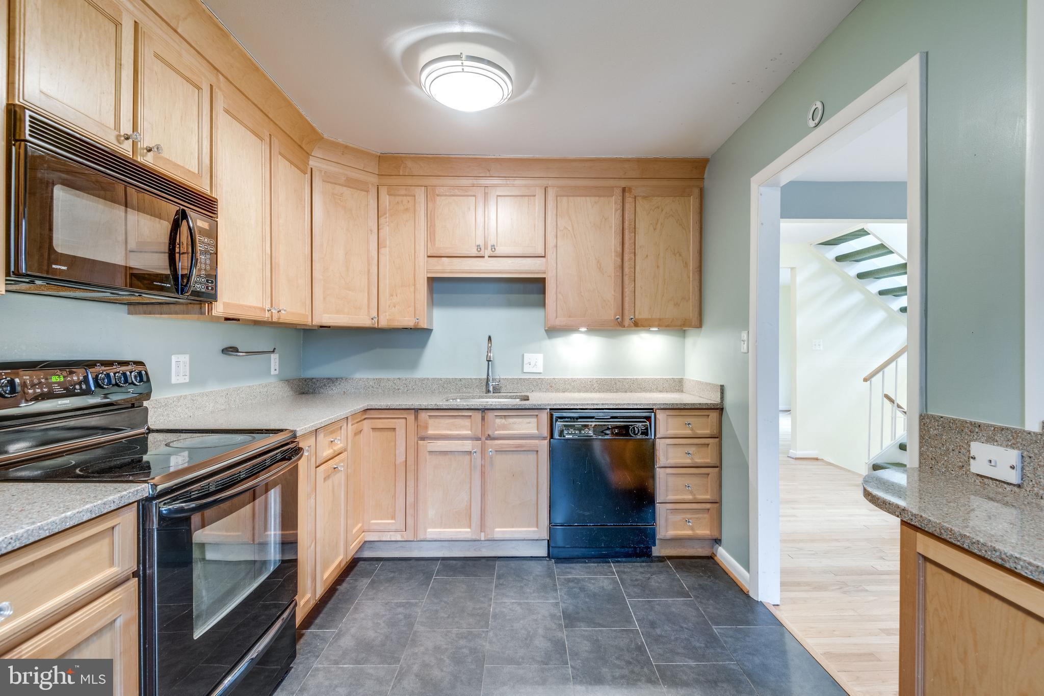 RESTON - Residential