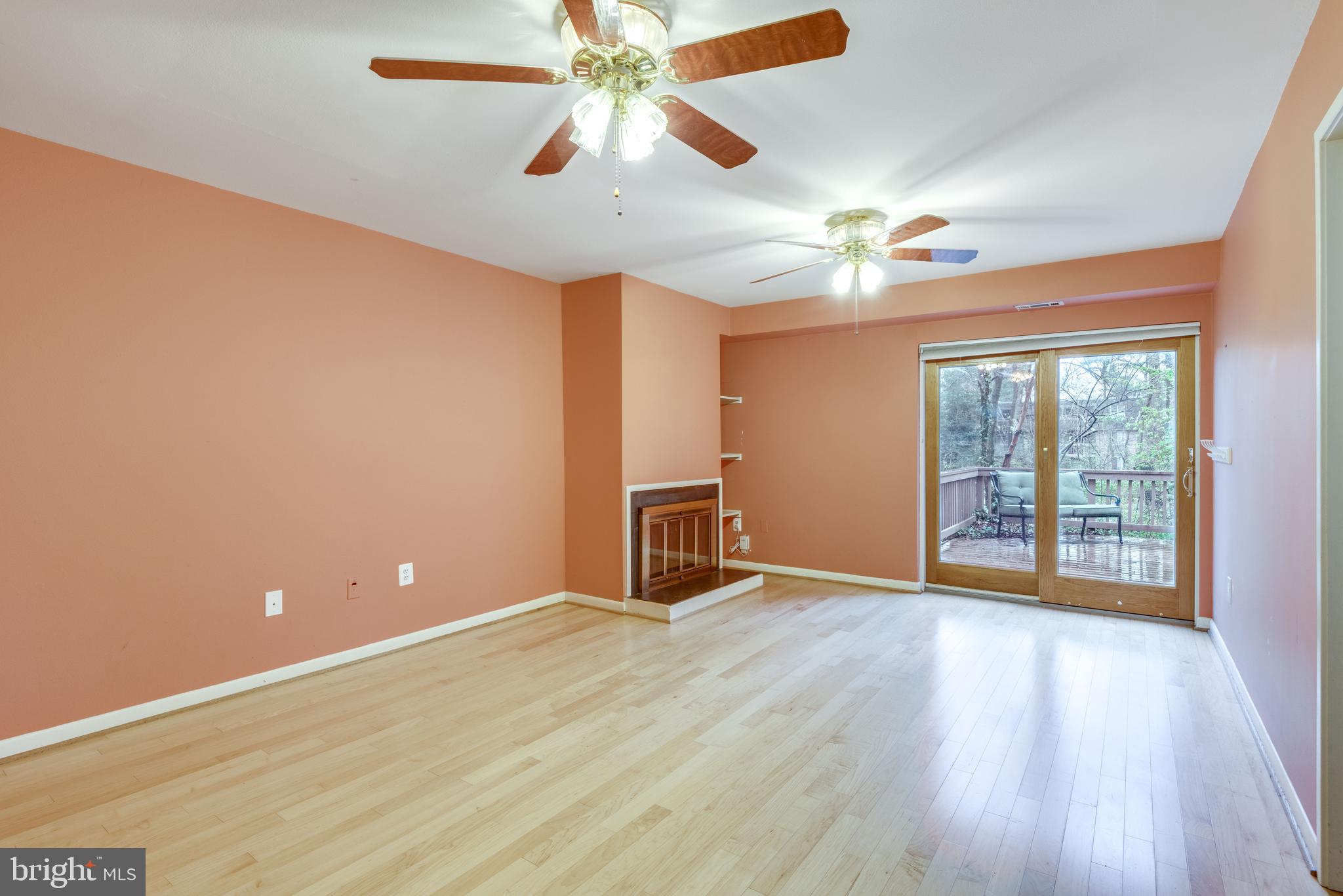 RESTON - Residential