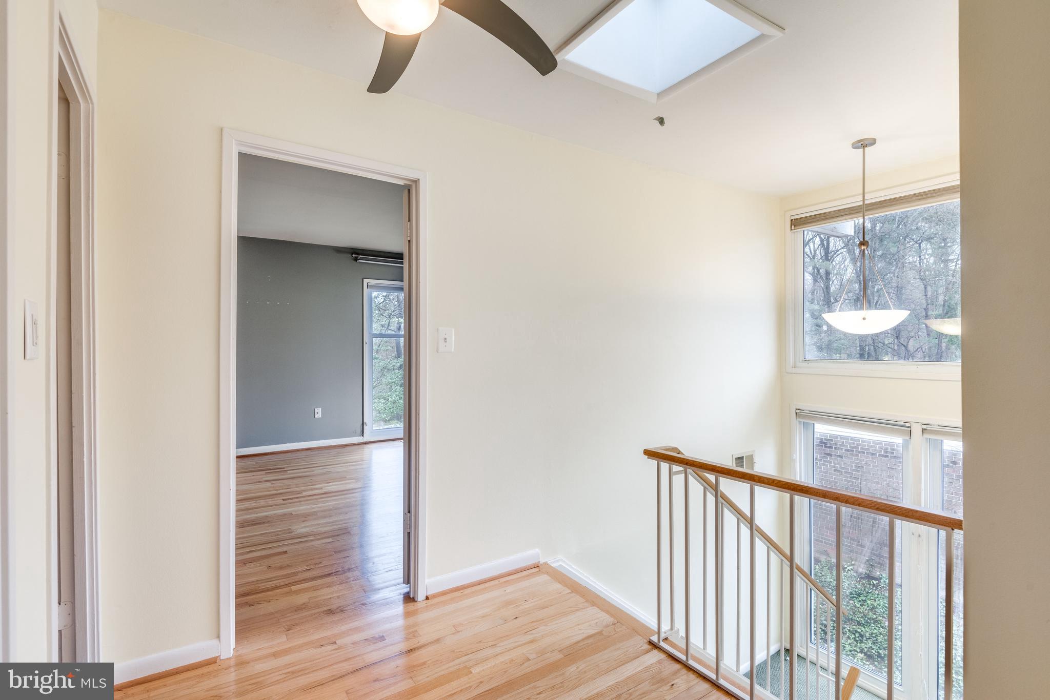 RESTON - Residential