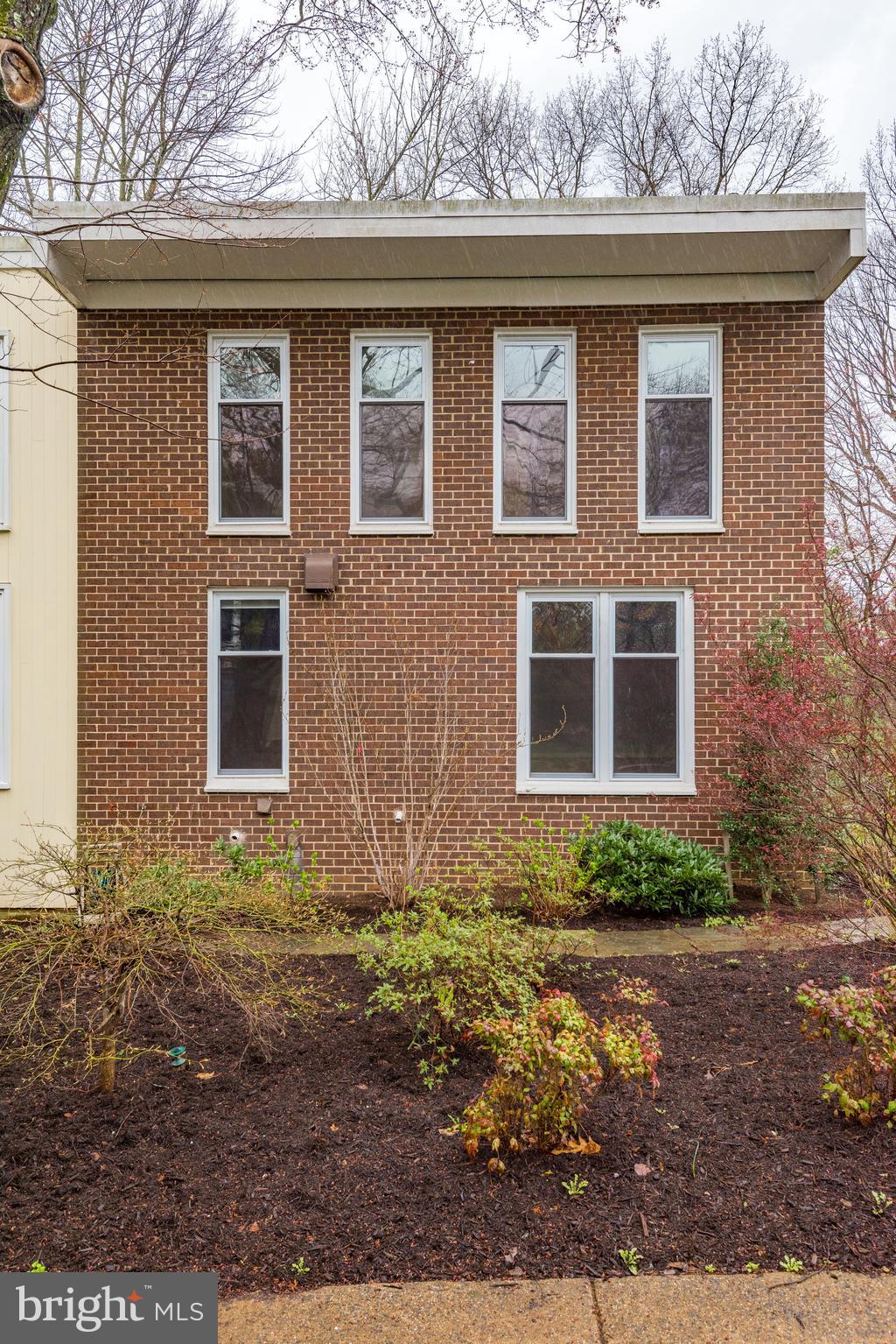 RESTON - Residential