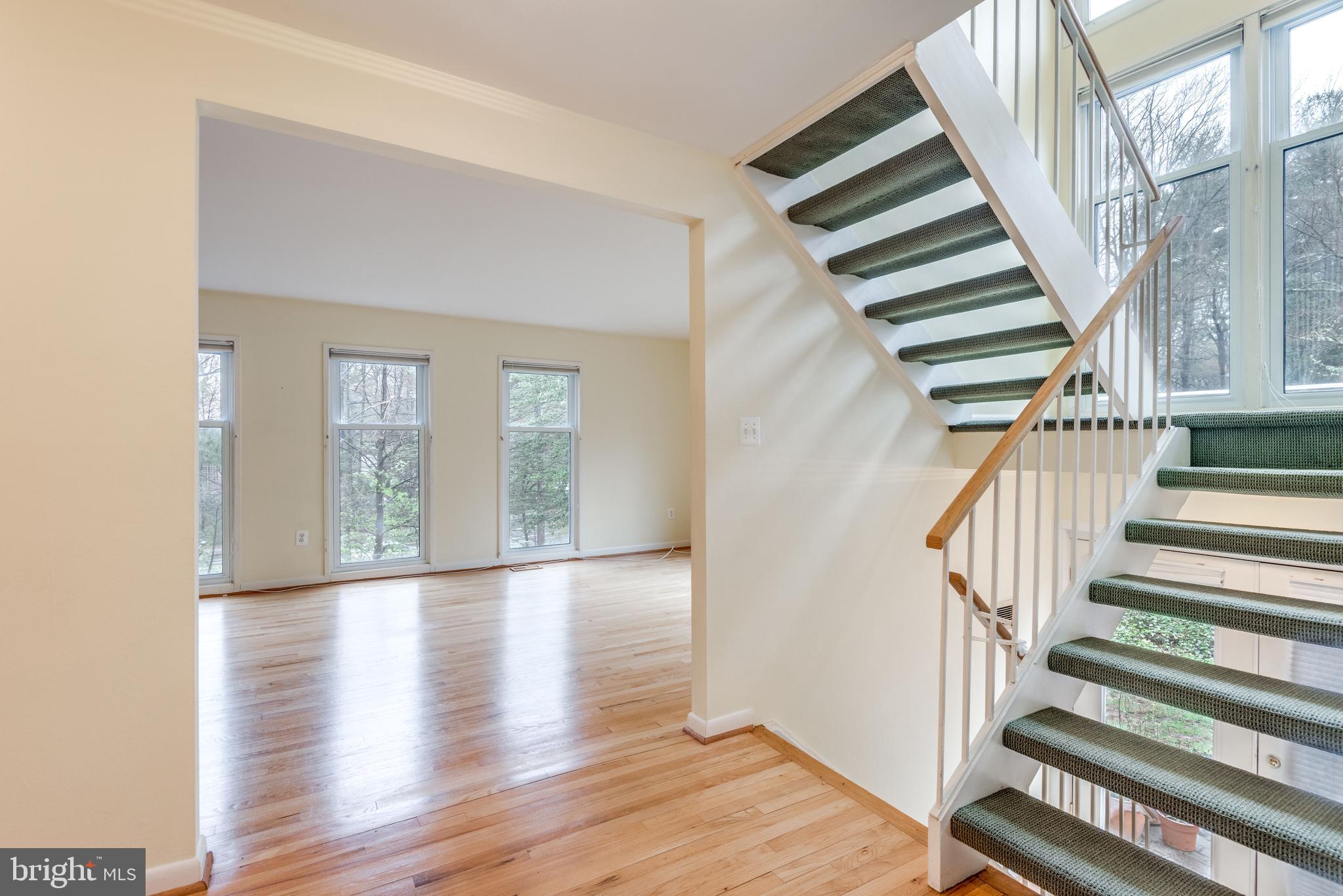 RESTON - Residential