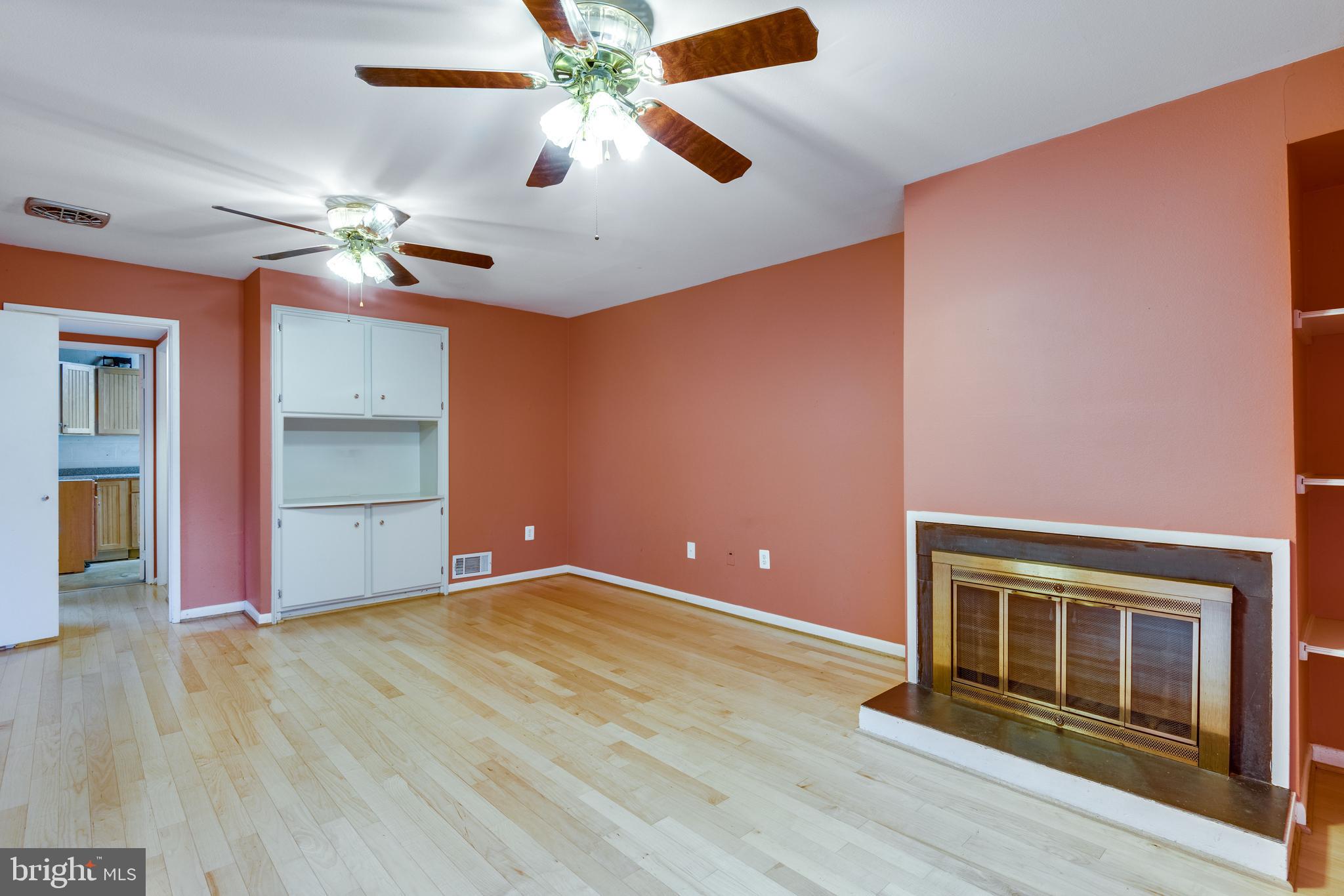 RESTON - Residential