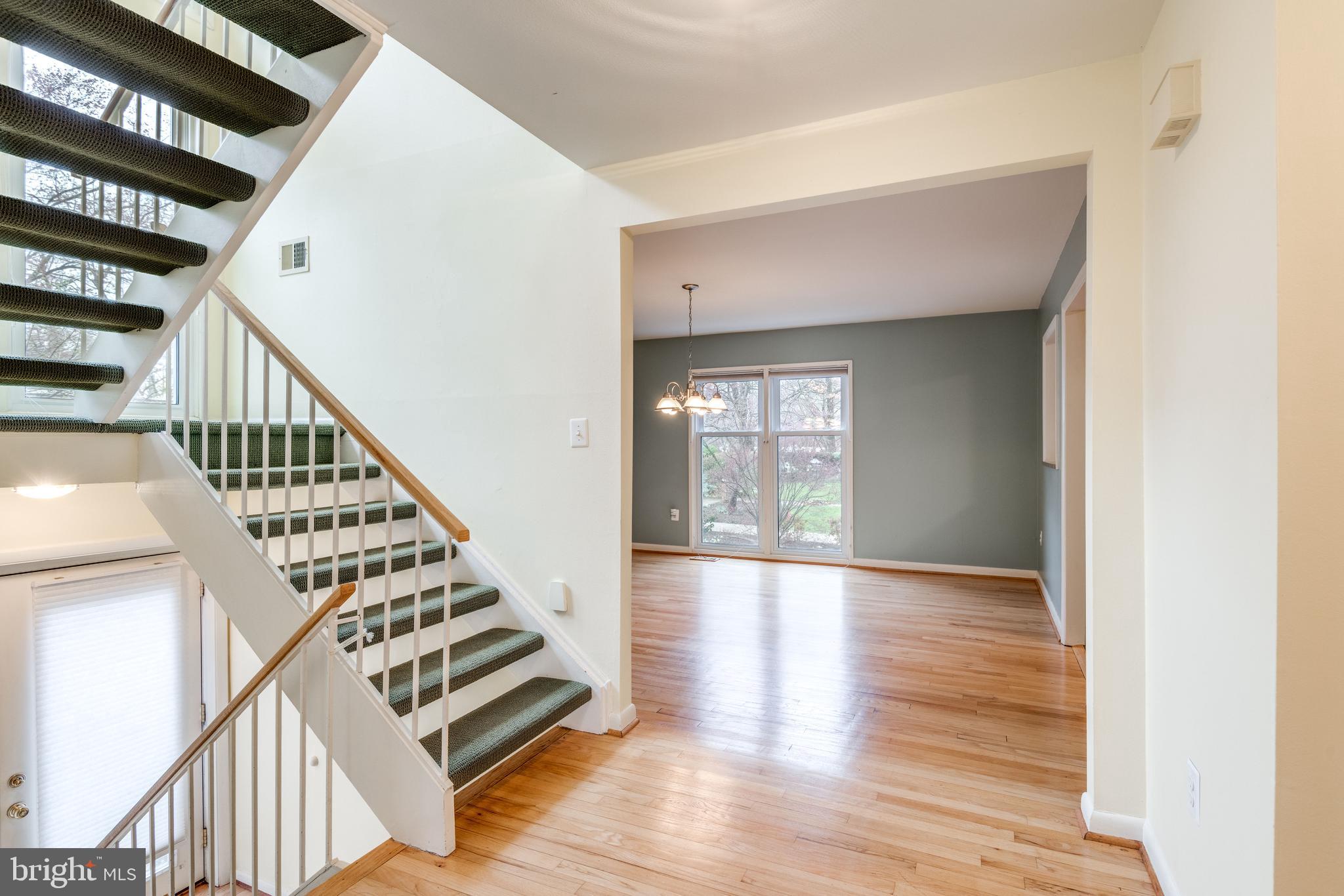 RESTON - Residential