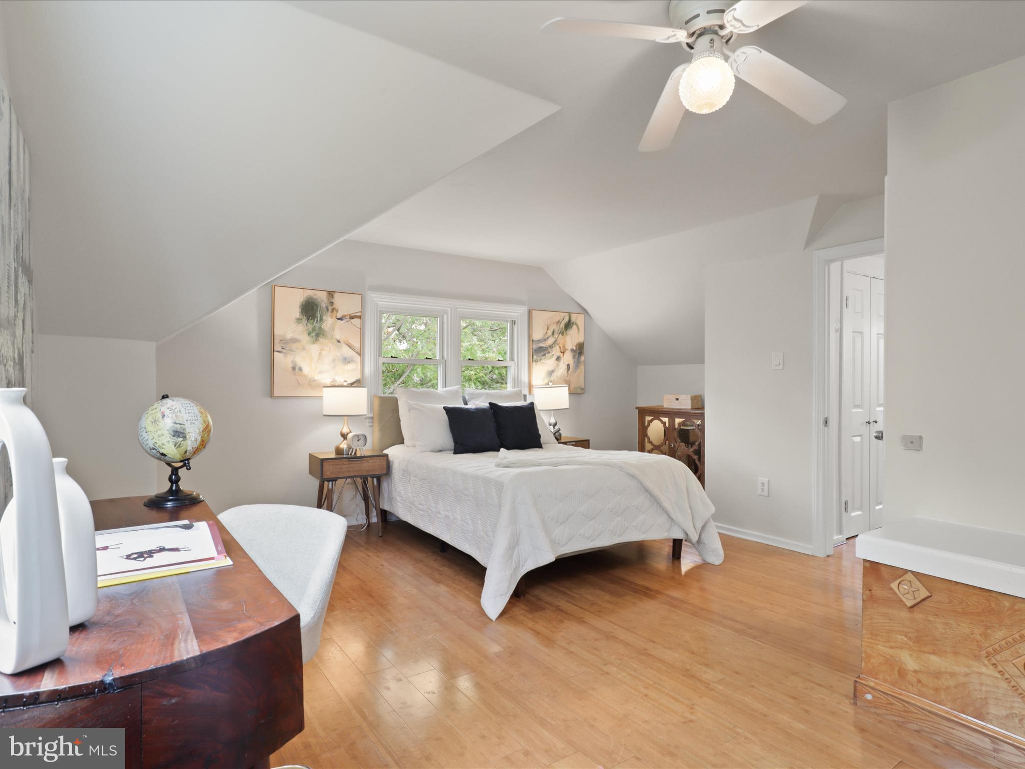 BUCKNELL MANOR - Residential