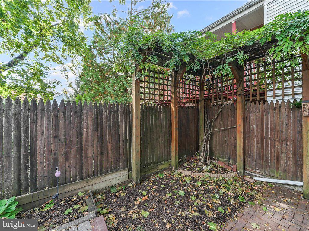 POTTSTOWN - Residential