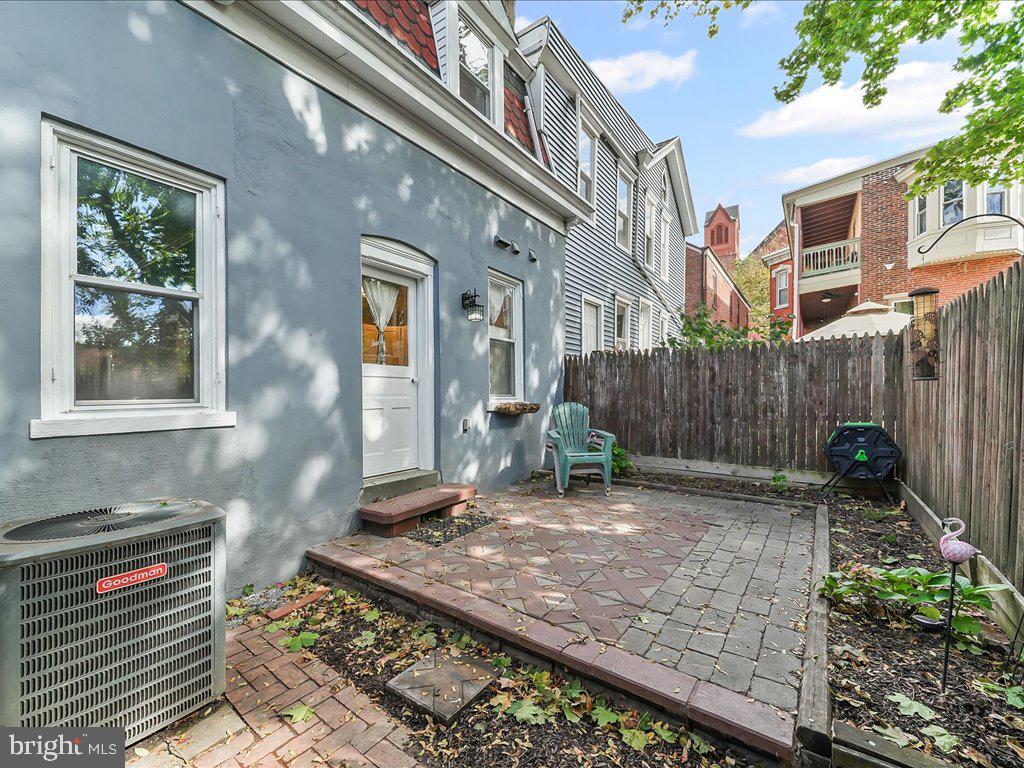 POTTSTOWN - Residential