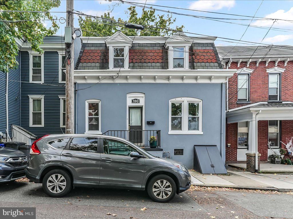 Photo of 150 Walnut Street, POTTSTOWN, PA 19464 (MLS # PAMC2158862)