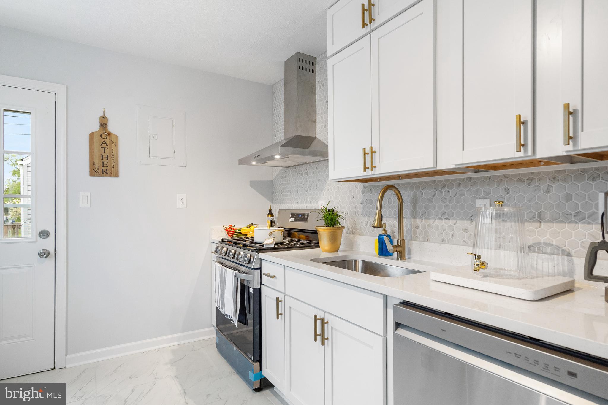 NORTH DEEN - Residential