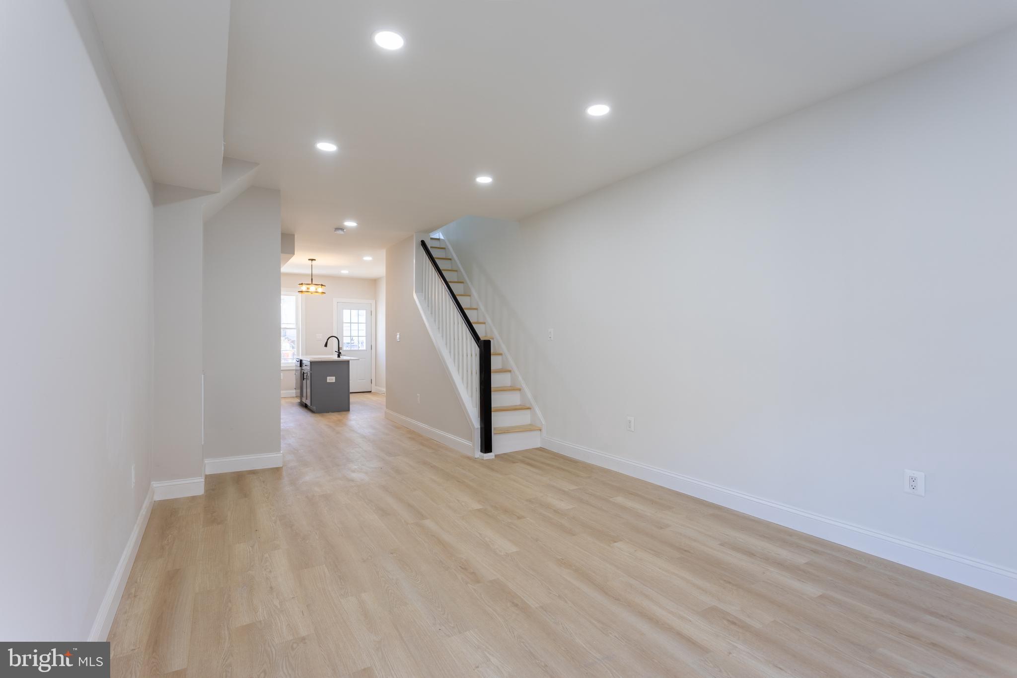 GREEKTOWN - Residential