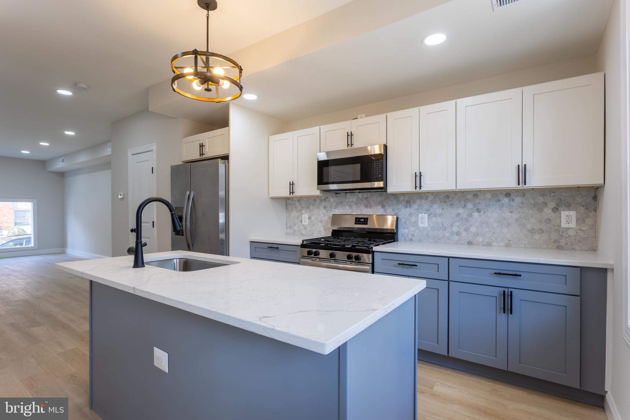 GREEKTOWN - Residential