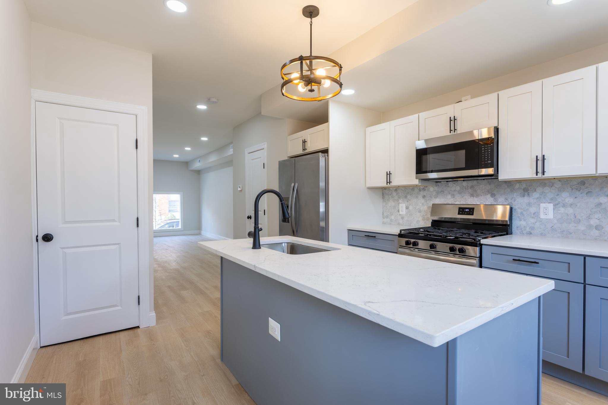 GREEKTOWN - Residential