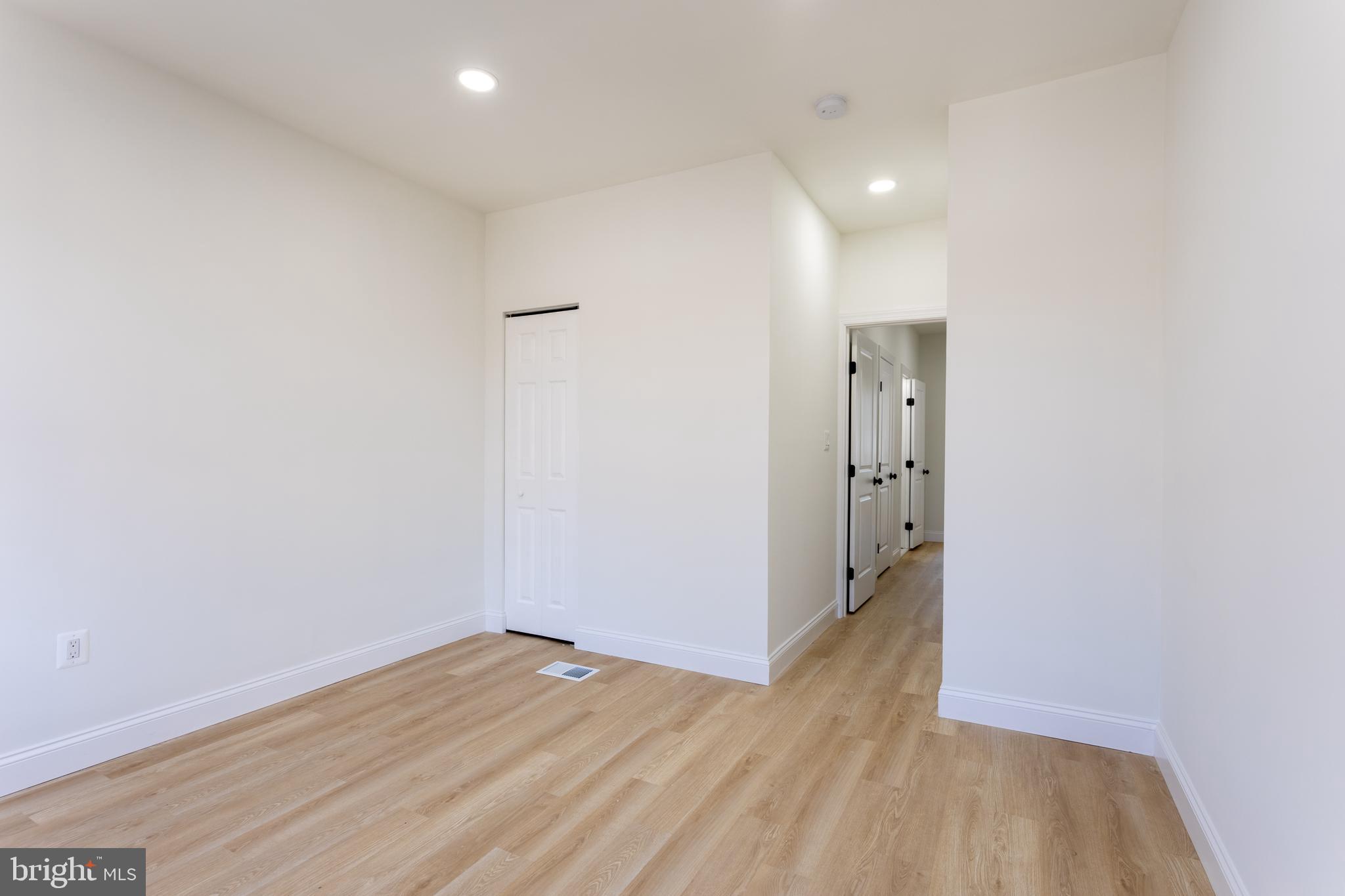 GREEKTOWN - Residential