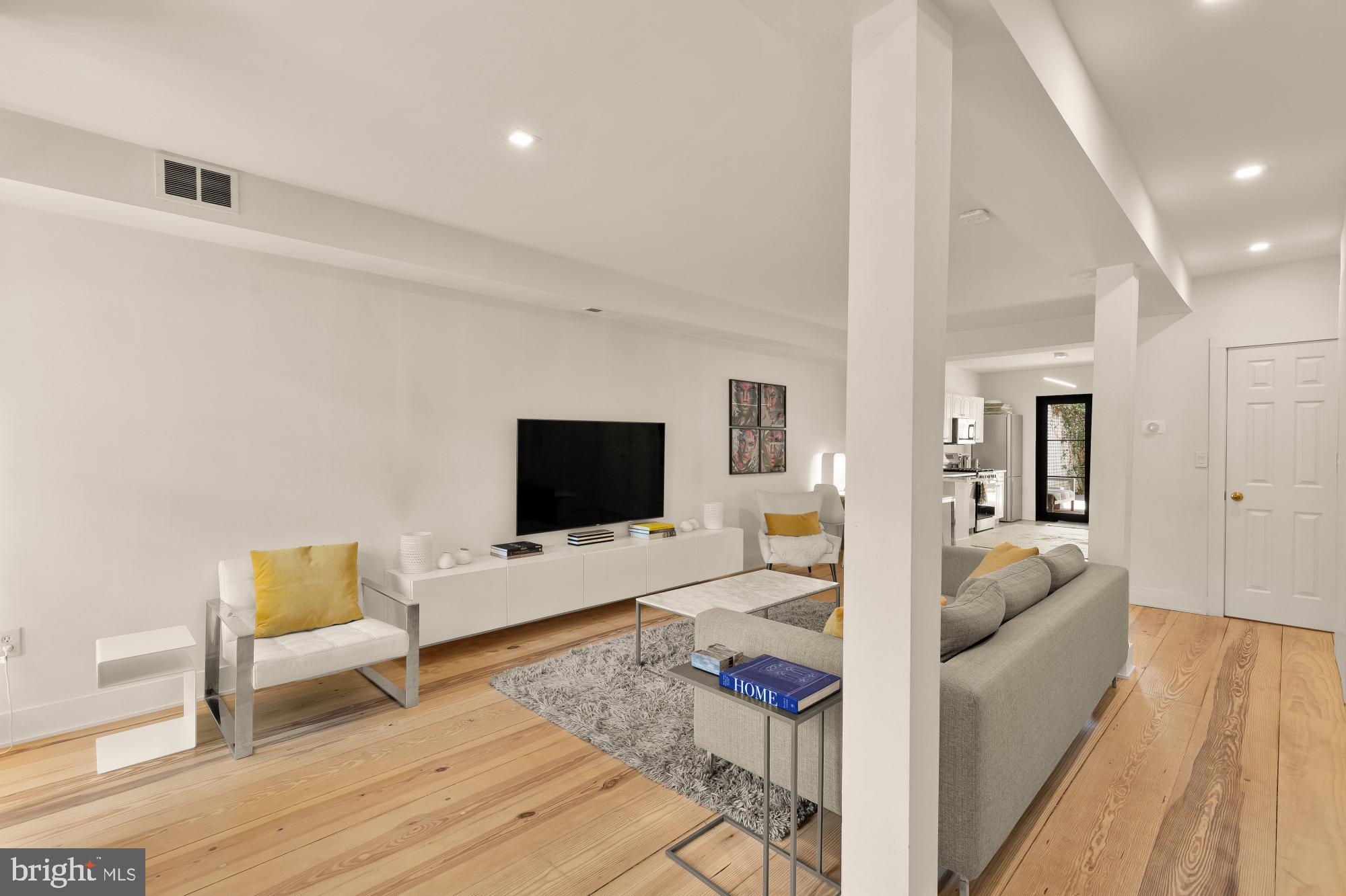 1608 5TH STREET NW