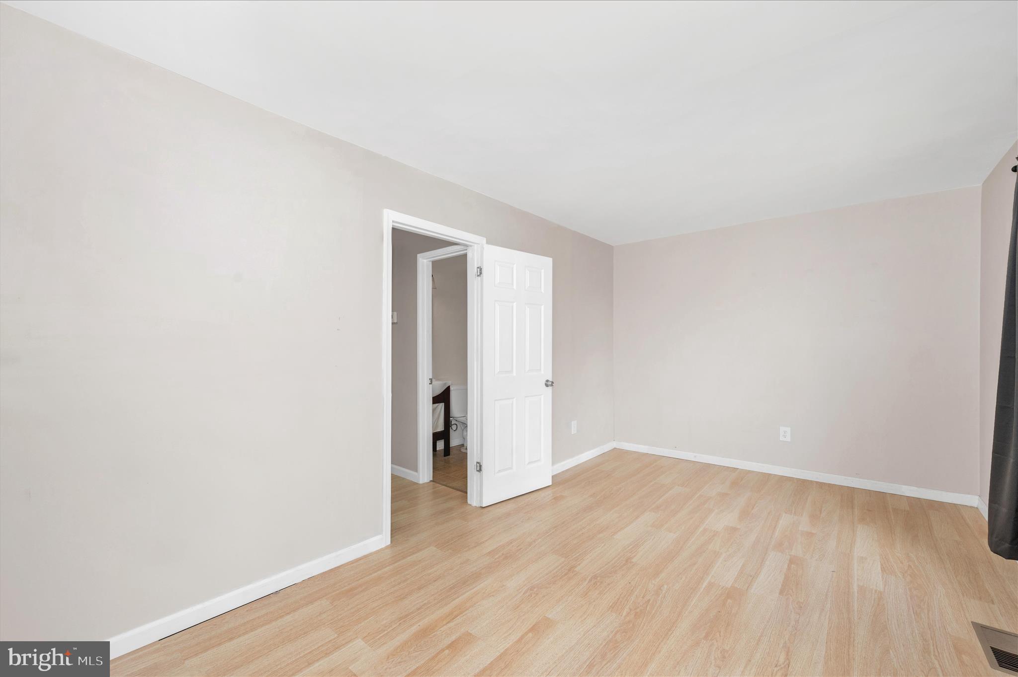 MARYLAND PLACE - Residential